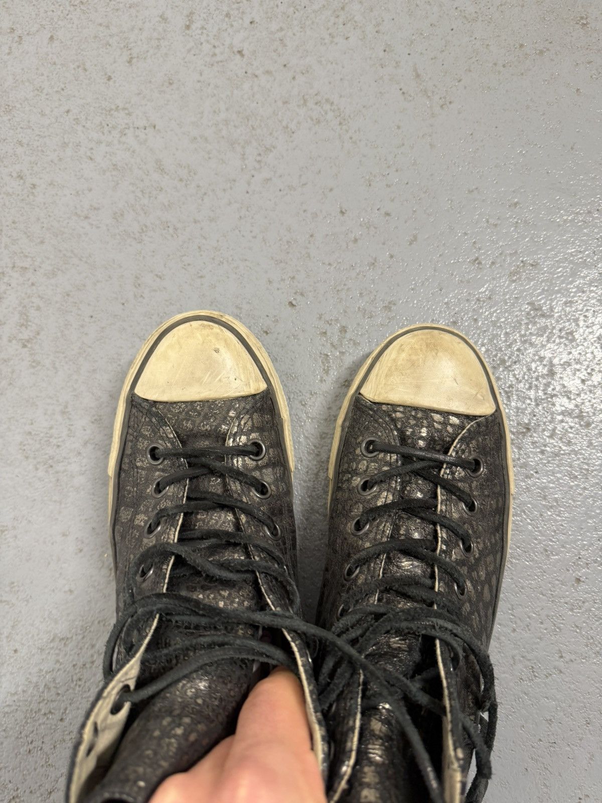 Converse John Varvatos x Converse Ashed Aged High Top Sneakers Size US 9.5 / IT 39.5 - 6 Thumbnail