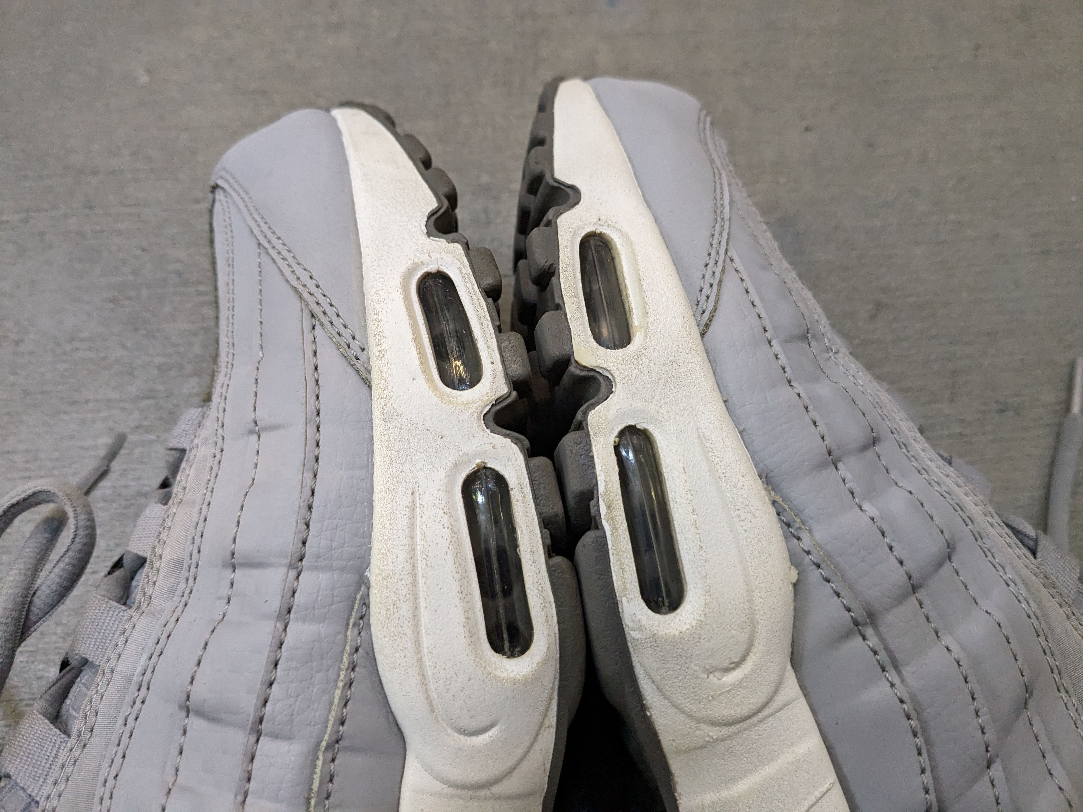 Nike Nike Air Max 95 SE Pull Tab Wolf Grey 11.5 AQ4129-001 Size US 11.5 / EU 44-45 - 3 Thumbnail