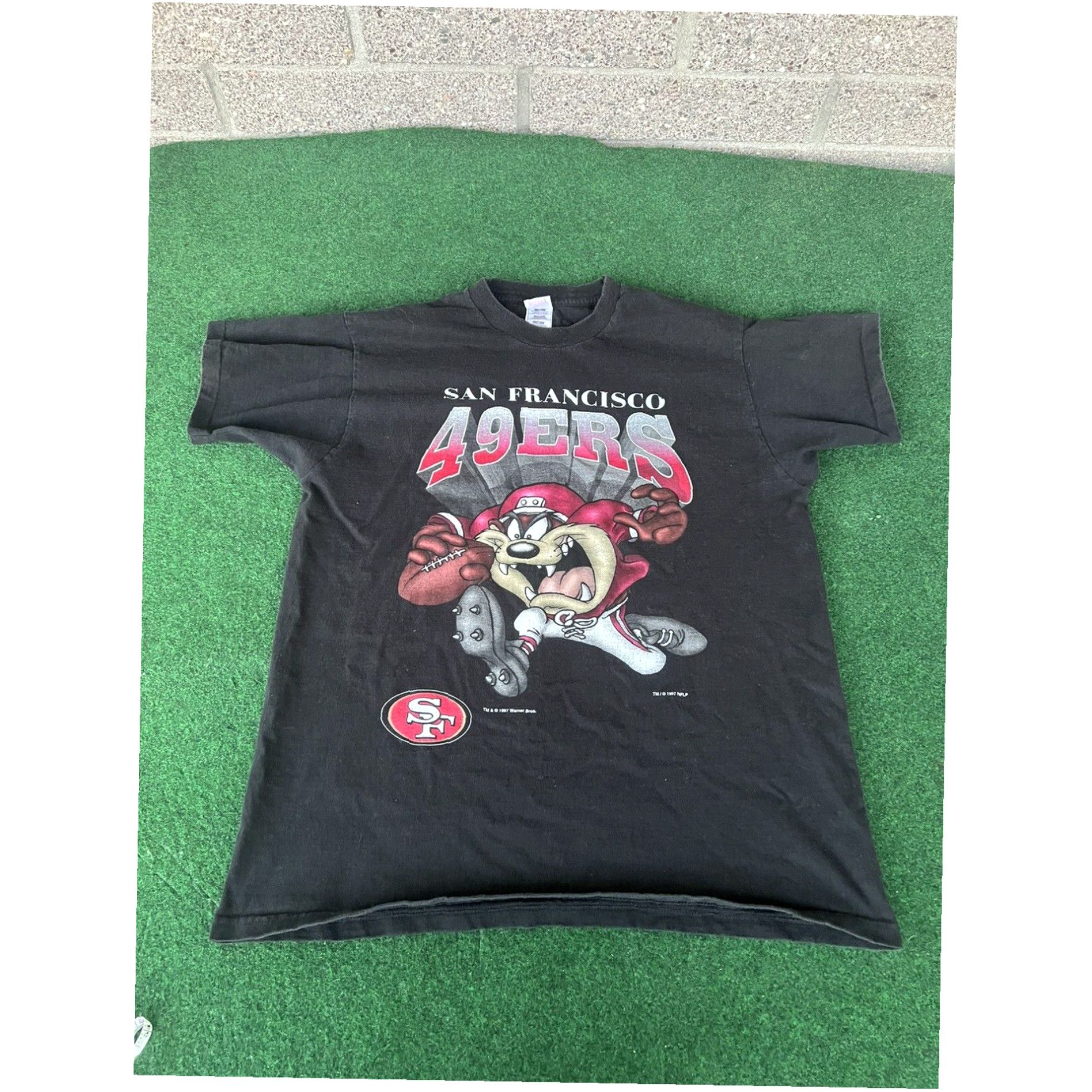 Fruit Of The Loom Vintage 1997 San Francisco 49ers Looney Tunes