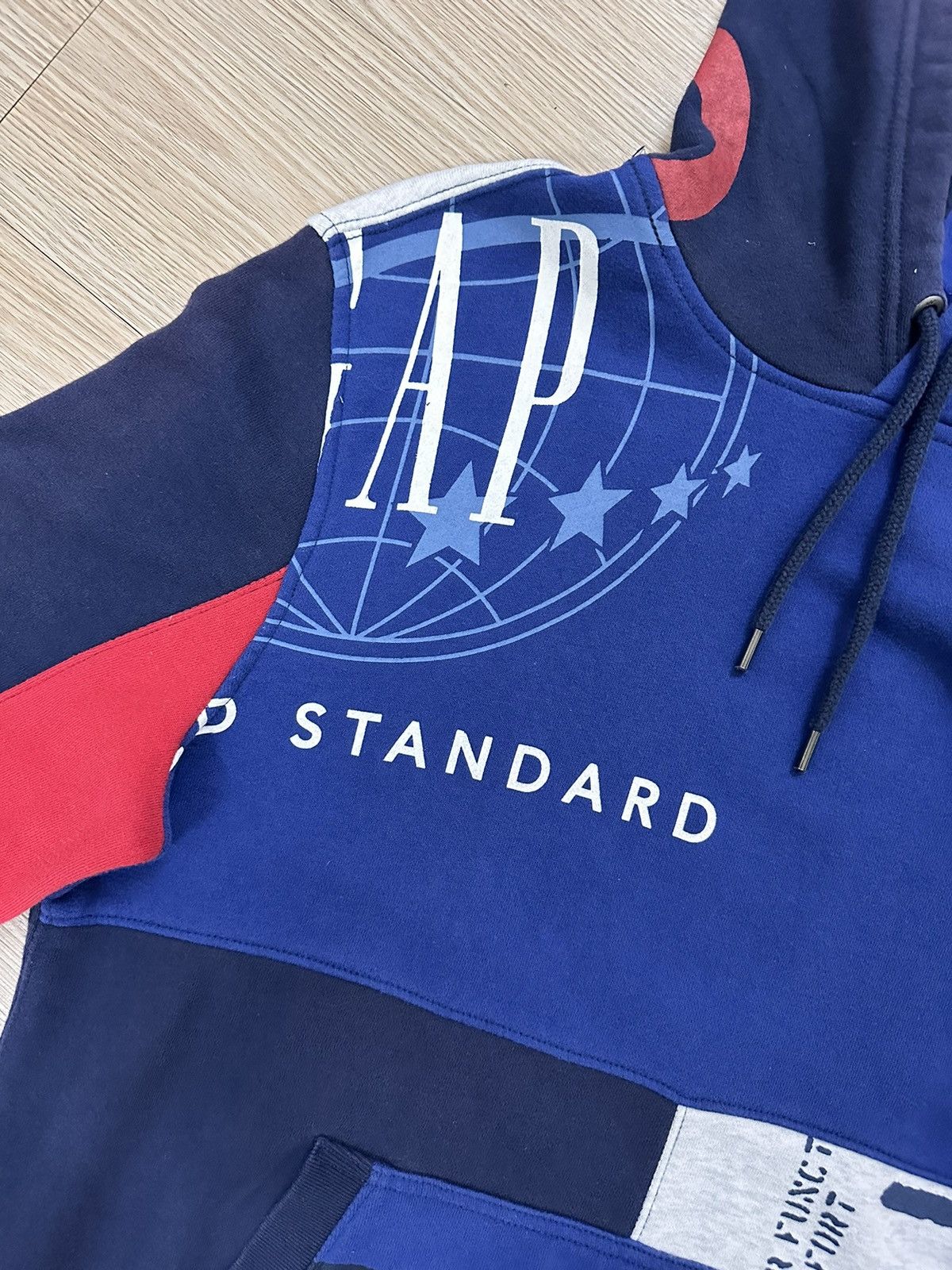 Beauty Beast Very Rare And Beautiful Gap Authentic Patchwork Hoodie Size US M / EU 48-50 / 2 - 6 Thumbnail