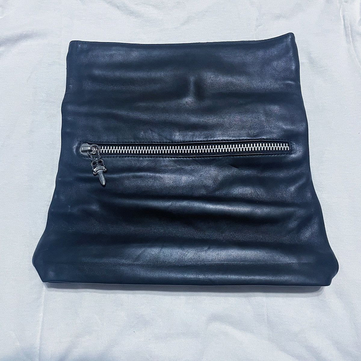 Chrome Hearts 💥SOLD💥 Chrome Hearts Pyramid Studs Clutch Bag Size ONE SIZE - 12 Thumbnail