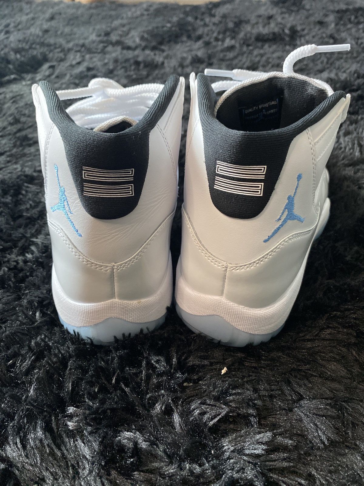 Jordan Brand Jordan 11 LEGEND BLUE Size US 9 / EU 42 - 4 Thumbnail
