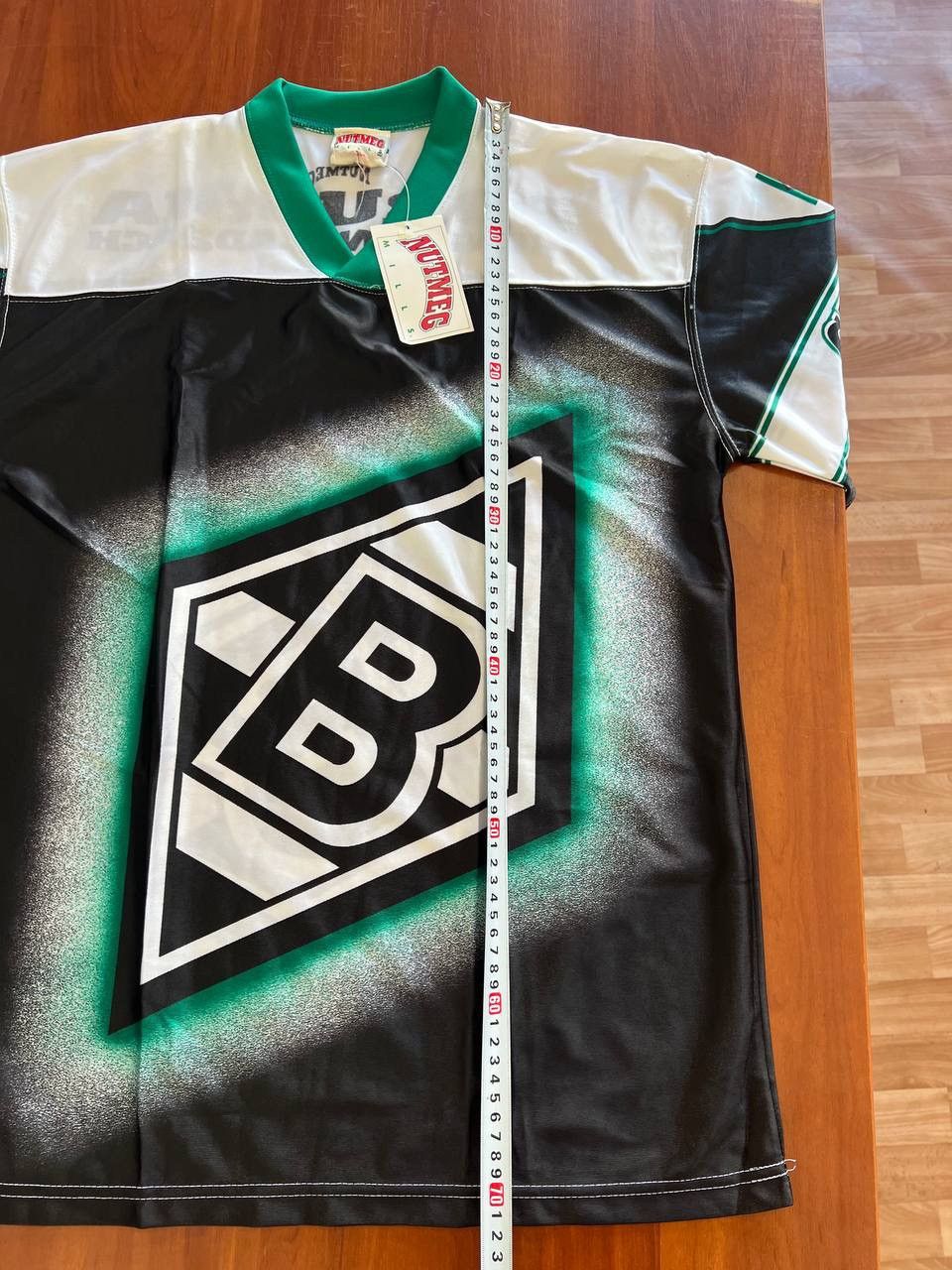 Nutmeg NEW! 90’S BORUSSIA MONCHENGLADBACH DESIGN SOCCER JERSEY SZ M Size US M / EU 48-50 / 2 - 12 Thumbnail