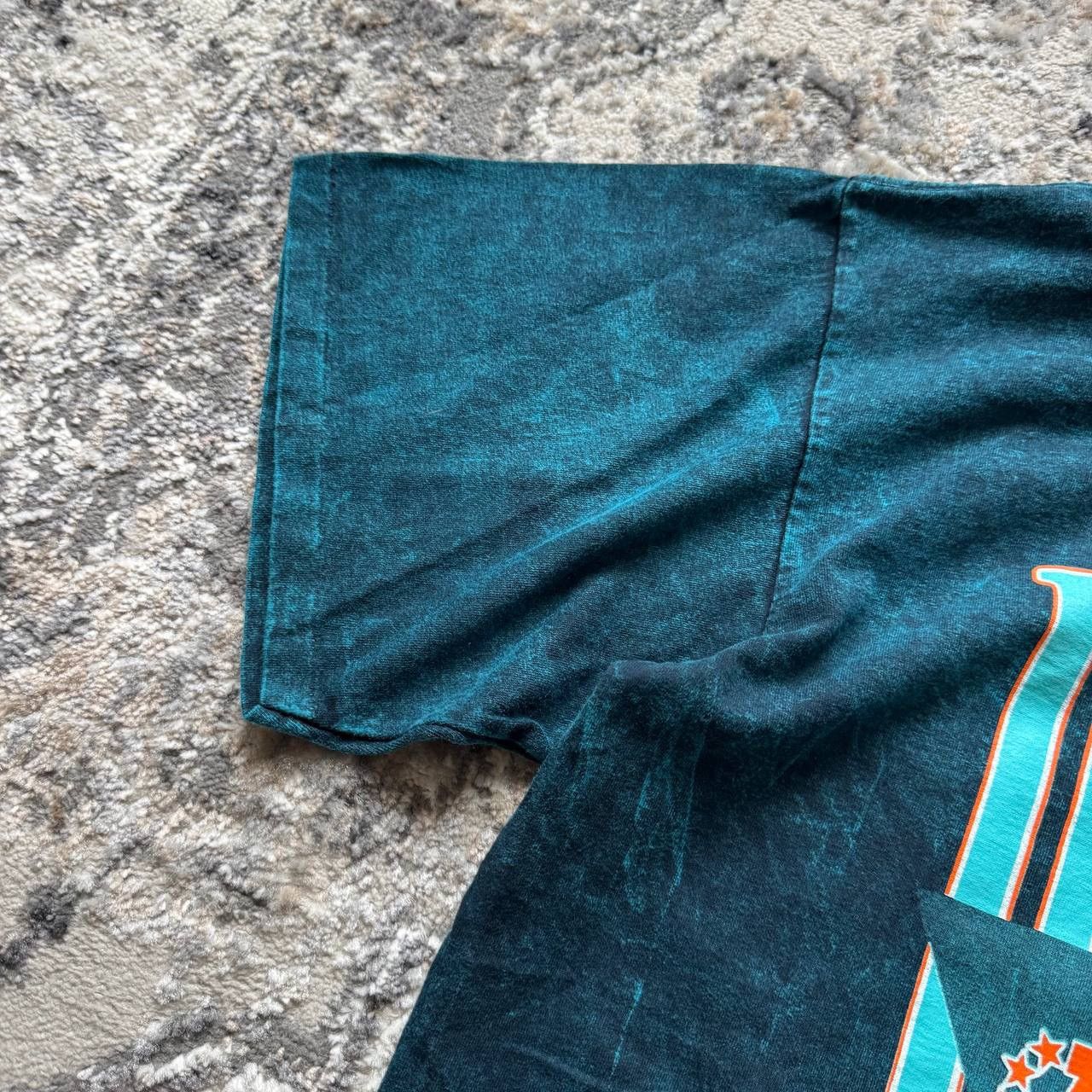 NFL Vintage 90s Miami Dolphins Nutmeg NFL Acid Wash T-shirt Size US XL / EU 56 / 4 - 4 Thumbnail