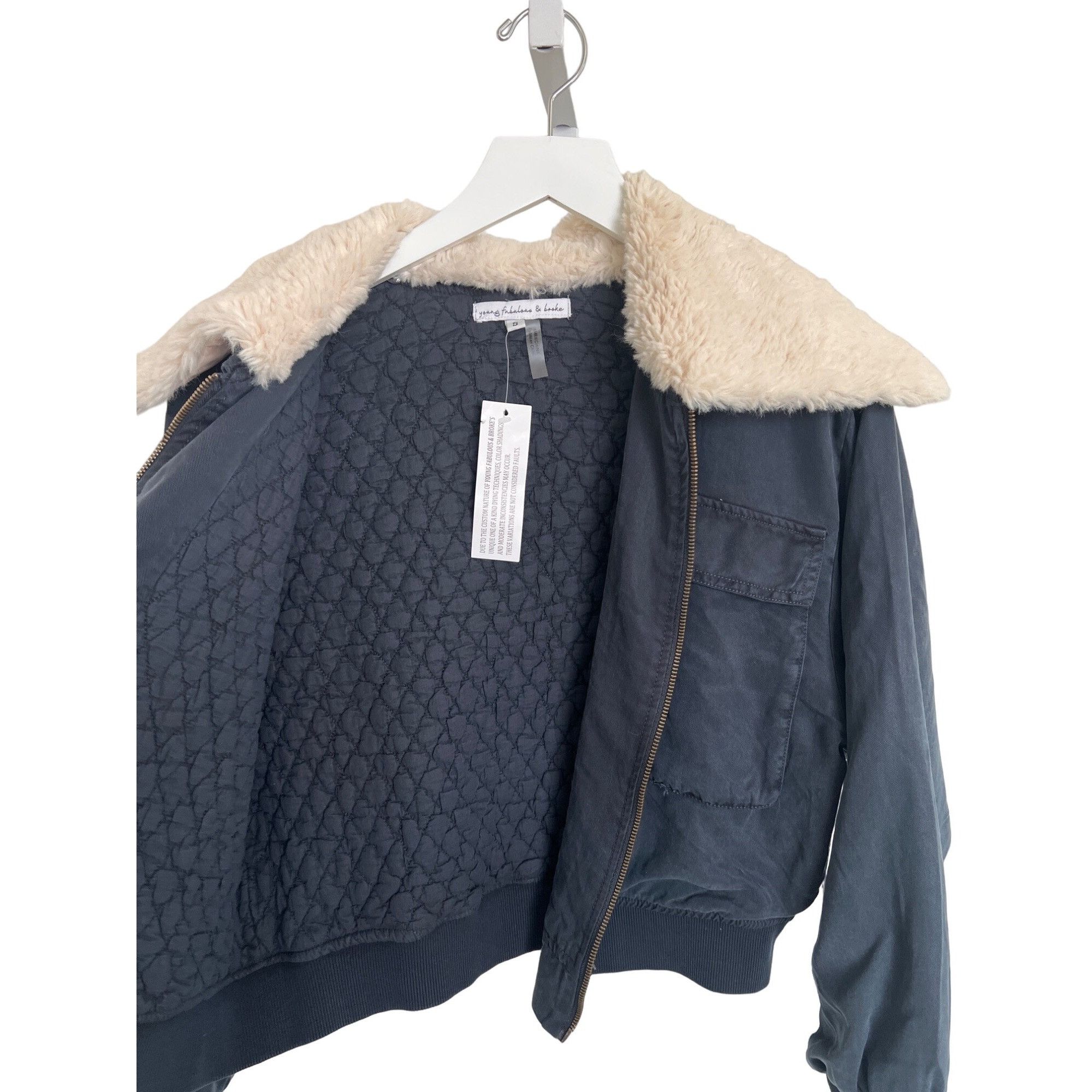 Young Fabulous & Broke Young Fabulous & Broke Navy Detachable Sherpa Collar Bomber Size S / US 4 / IT 40 - 3 Thumbnail