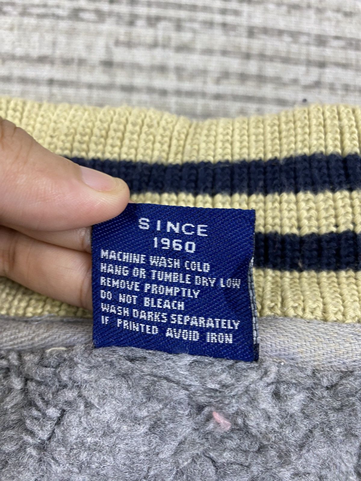 Hang Ten Vintage Hang Ten Embroidery Logo Varsity Jacket Size US M / EU 48-50 / 2 - 11 Thumbnail