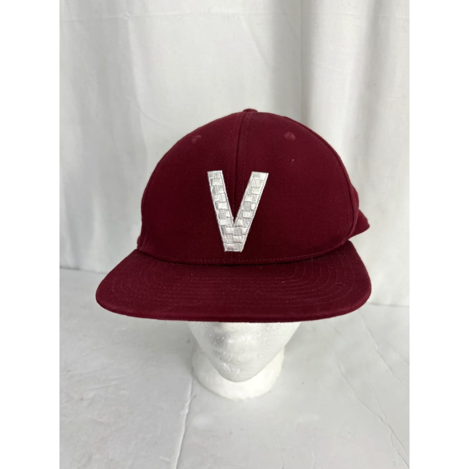 Vans Vans Snap Back Hat Maroon Adjustable V Embroidered Men One Size Red Navy Blue Snapback Size ONE SIZE - 2 Thumbnail