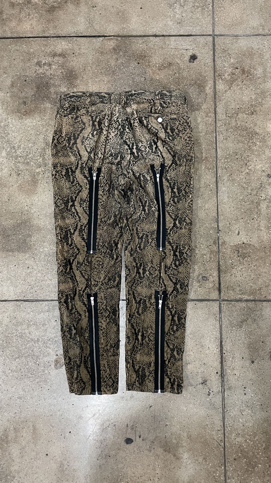 Supreme Supreme Snakeskin Corduroy Flight Pant Brown 32 Size US 32 / EU 48 - 2 Thumbnail