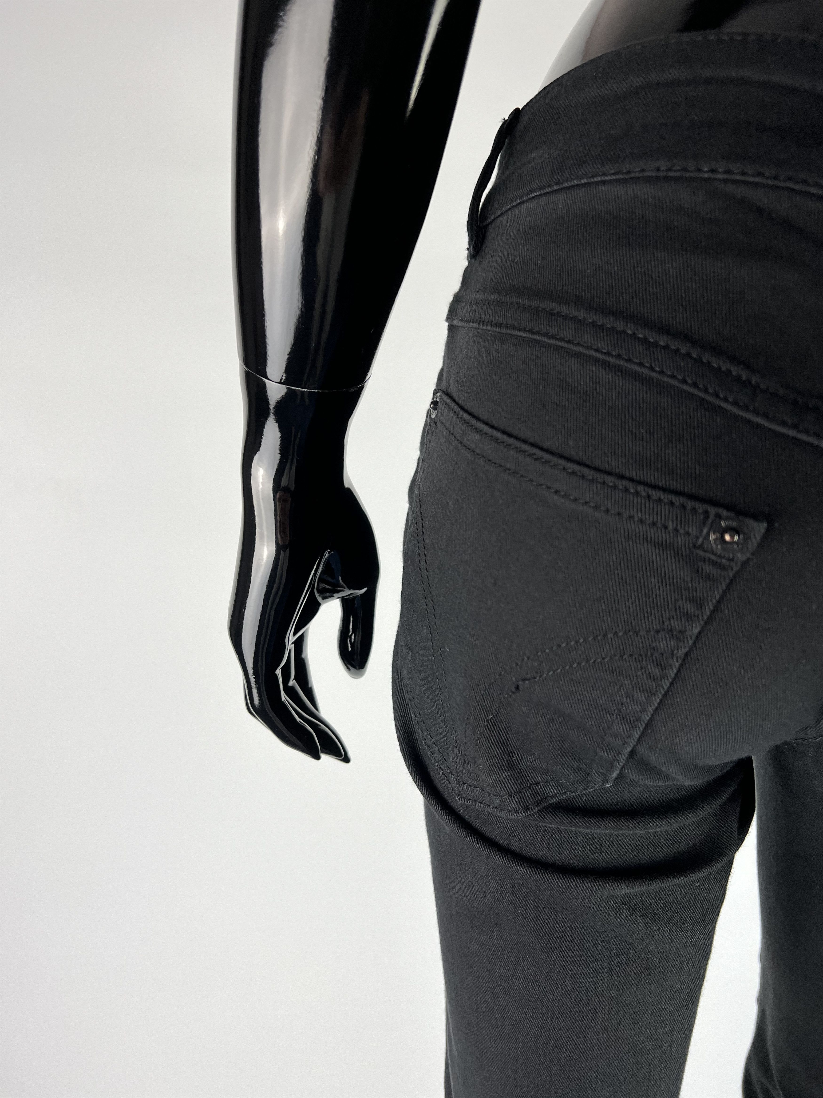 Dolce & Gabbana Dolce Gabbana Black Low Rise Skinny Jeans Size 26 Size 26" / US 2 / IT 38 - 5 Thumbnail