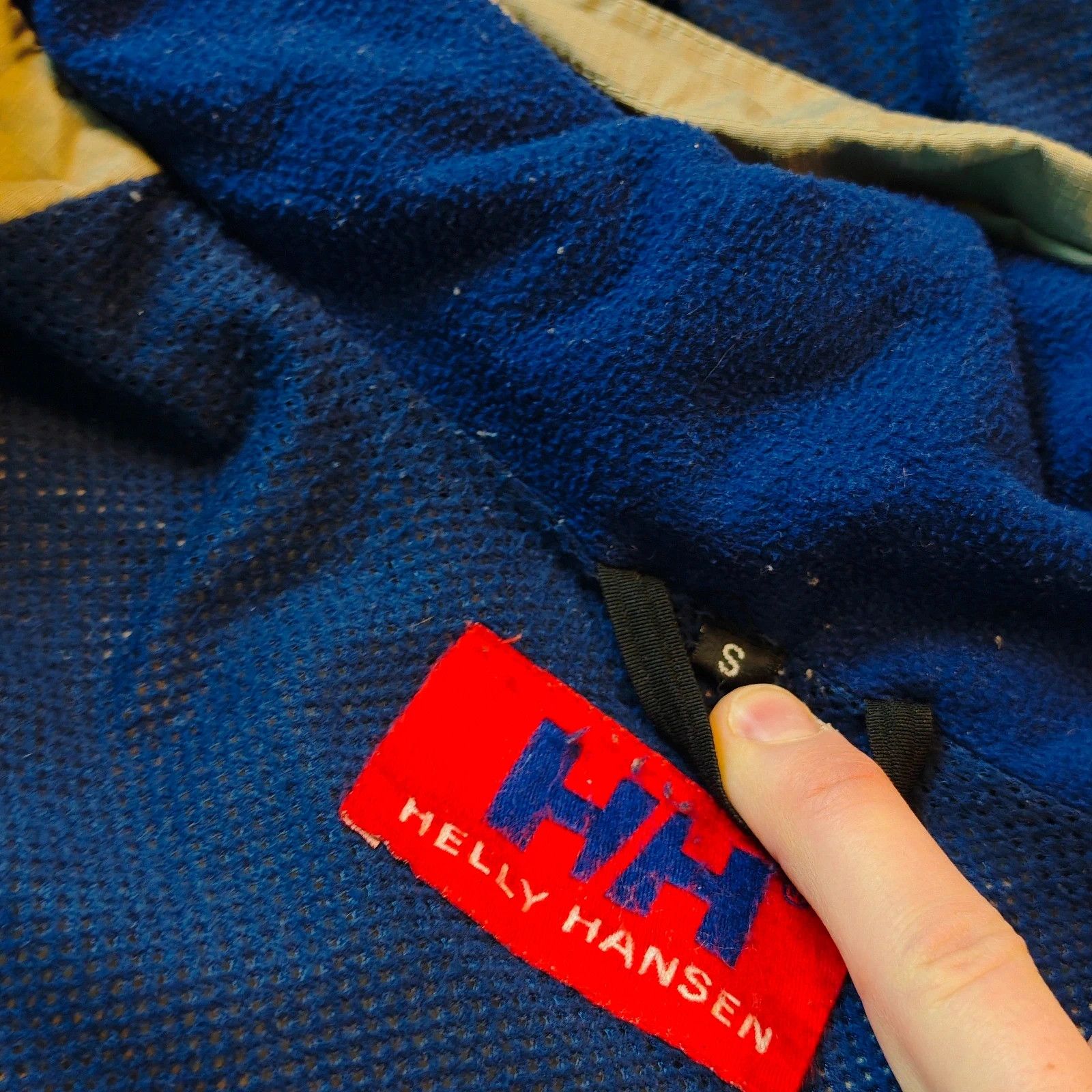 Helly Hansen Vintage Helly Hansen Jacket Mens Small Full zip beige 90s Size US S / EU 44-46 / 1 - 12 Thumbnail