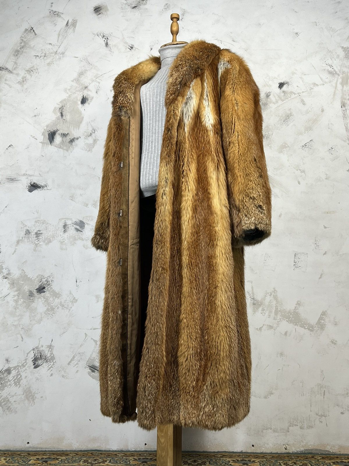 Vintage Vintage Fox Fur Coat Size L - XL Size XL / US 12-14 / IT 48-50 - 1 Thumbnail