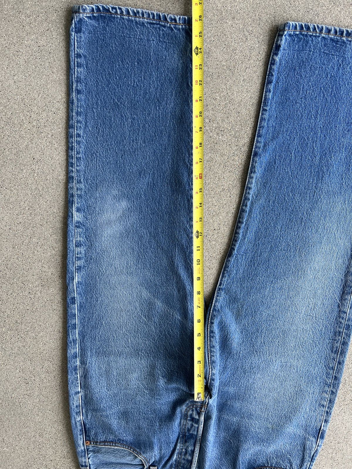 Levi's Vintage 2003 Med. Indigo Levi’s 501 Relaxed Fit Jeans Sz. 36 Size US 36 / EU 52 - 6 Thumbnail