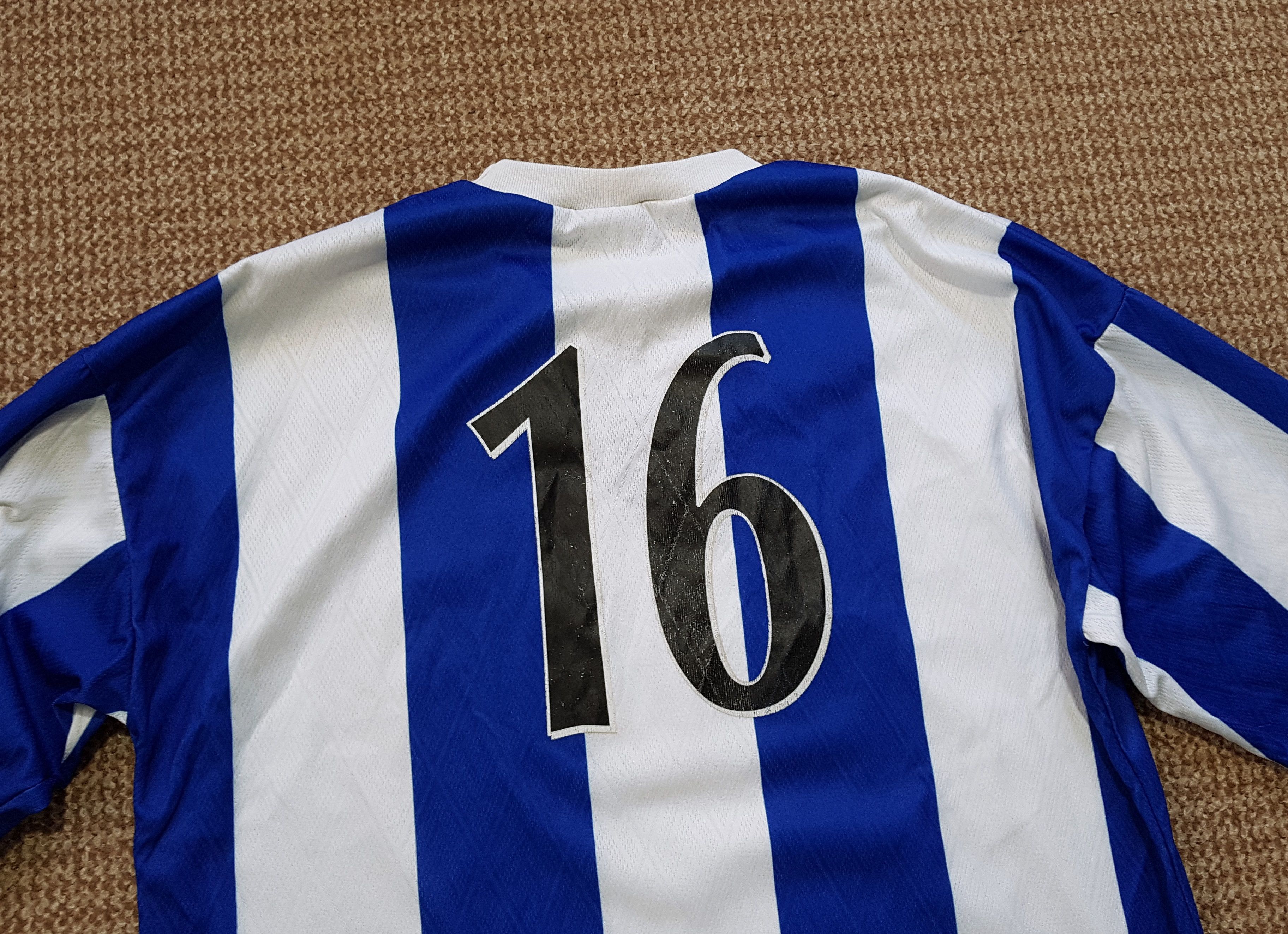 O'Neills Newry City O'Neills 1999-00 Vintage Football Soccer Jersey Size US L / EU 52-54 / 3 - 11 Thumbnail