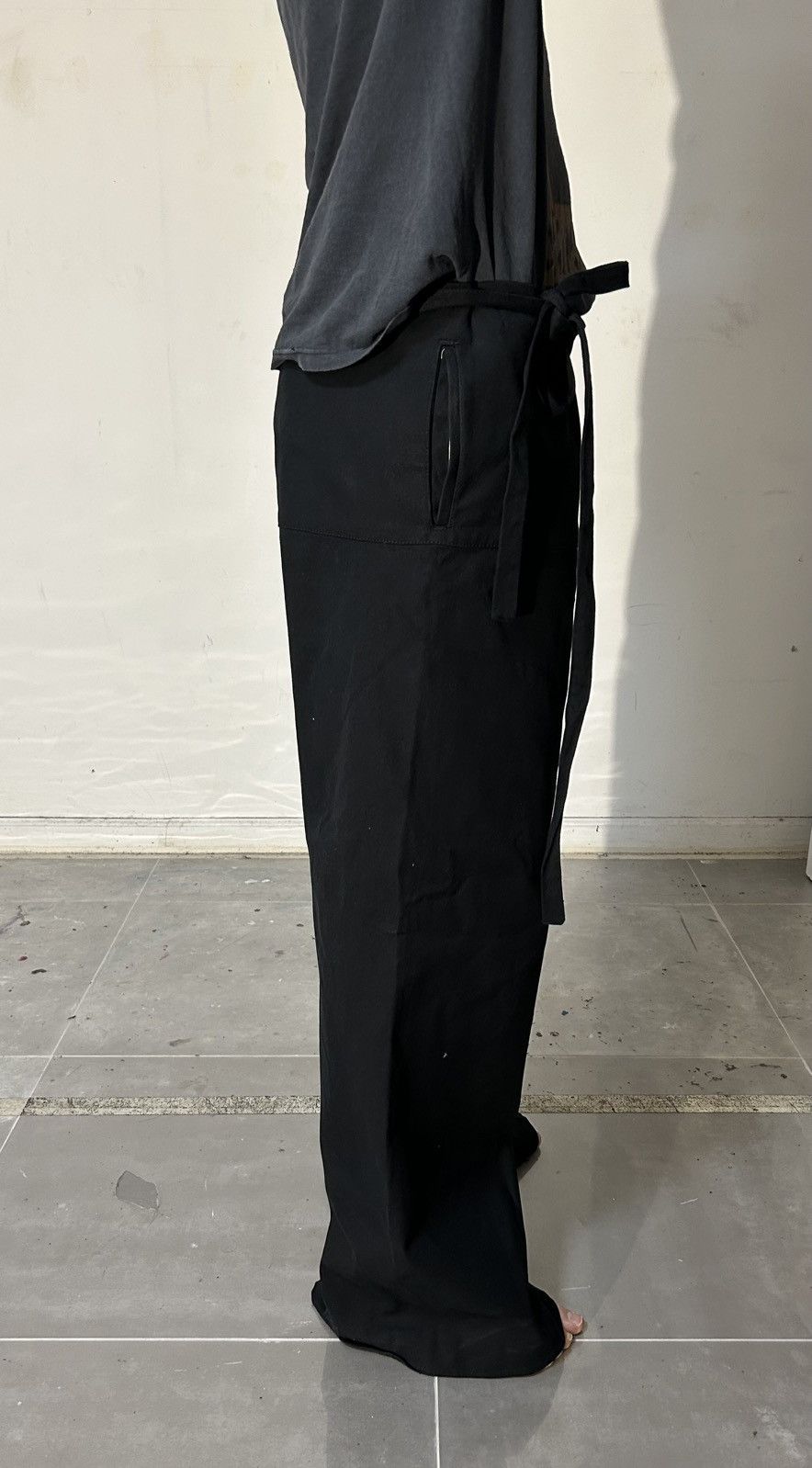 Acne Studios Acne Studios Black Crossover Tied Paper Bag Waist Pants Size US 33 - 15 Thumbnail