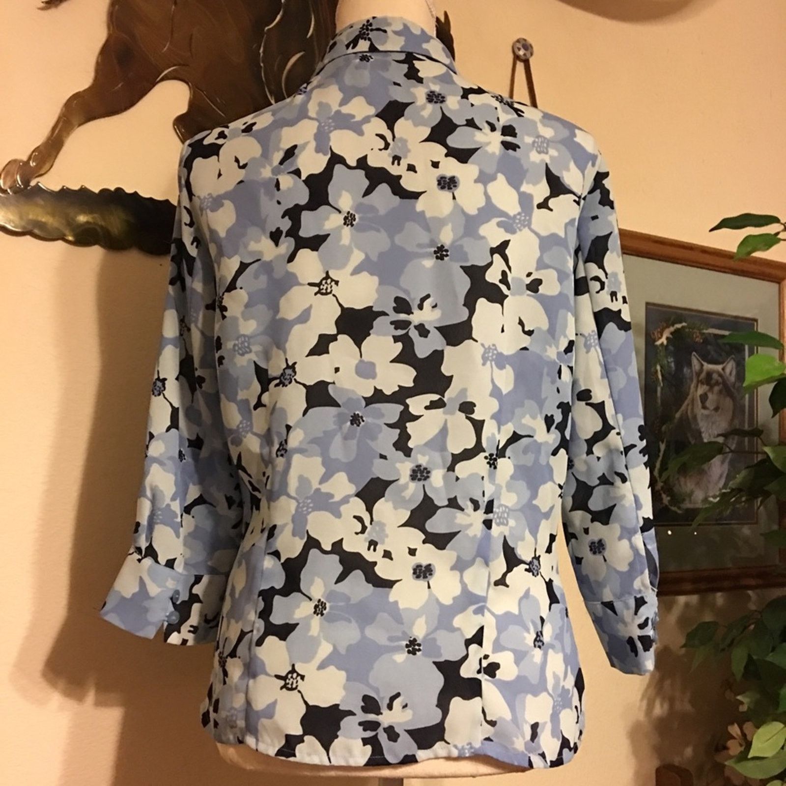 Other Apostrophe lightweight button front floral blouse Size M / US 6-8 / IT 42-44 - 4 Thumbnail