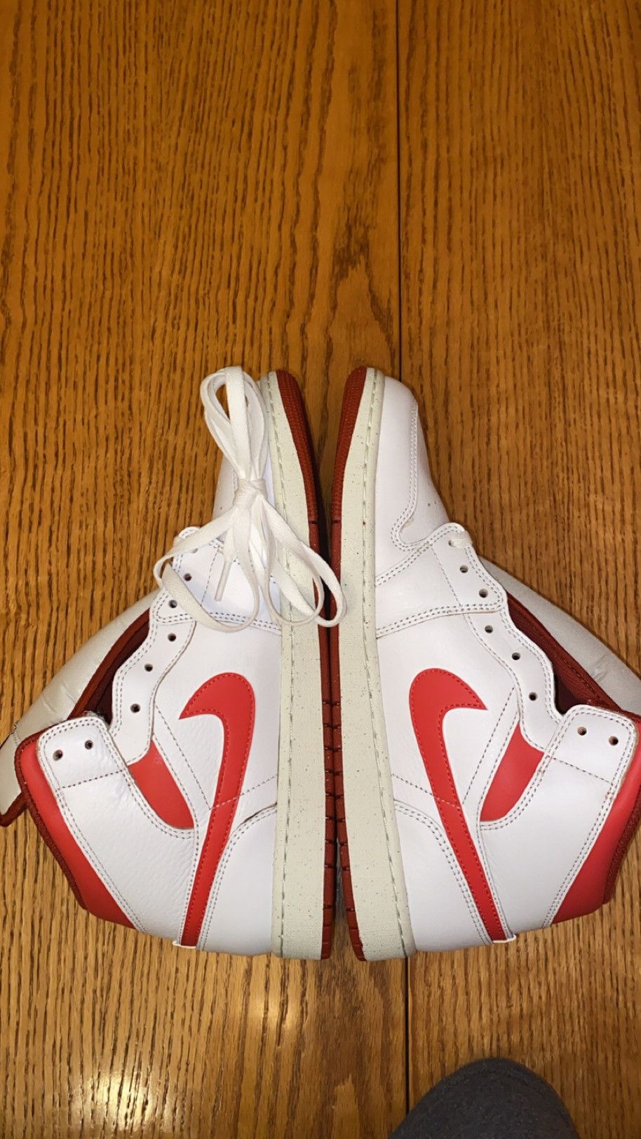 Jordan Brand Air Jordan 1 Mid SE size 12US Size US 12 / EU 45 - 7 Thumbnail