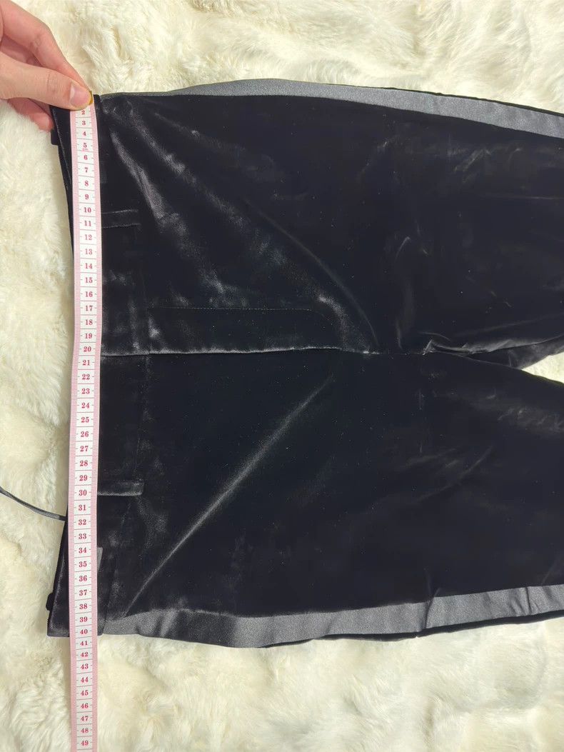 Yves Saint Laurent Saint Laurent size US 46 23 Show Velvet Smoking Pants 2502 Size US 30 / EU 46 - 5 Thumbnail