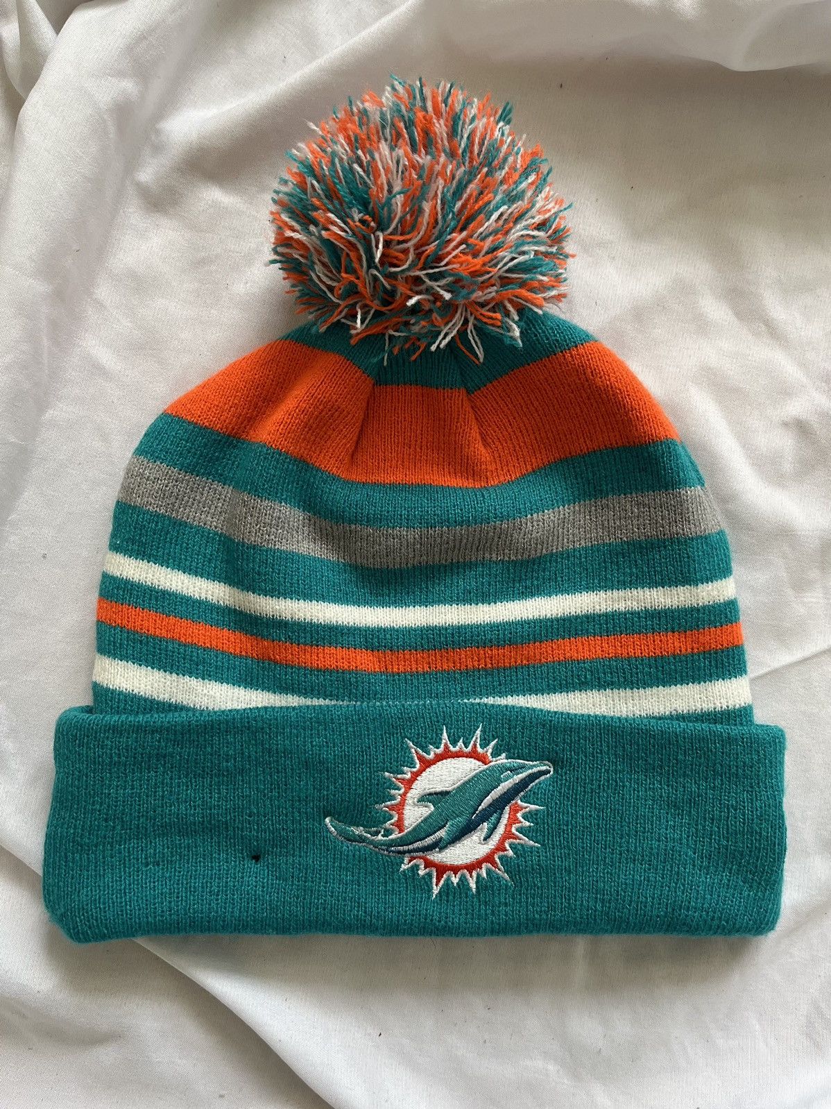 New Era × Vintage VINTAGE 00’S NFL MIAMI DOLPHINS NEW ERA KNIT POM BEANIE HAT Size ONE SIZE - 1 Thumbnail