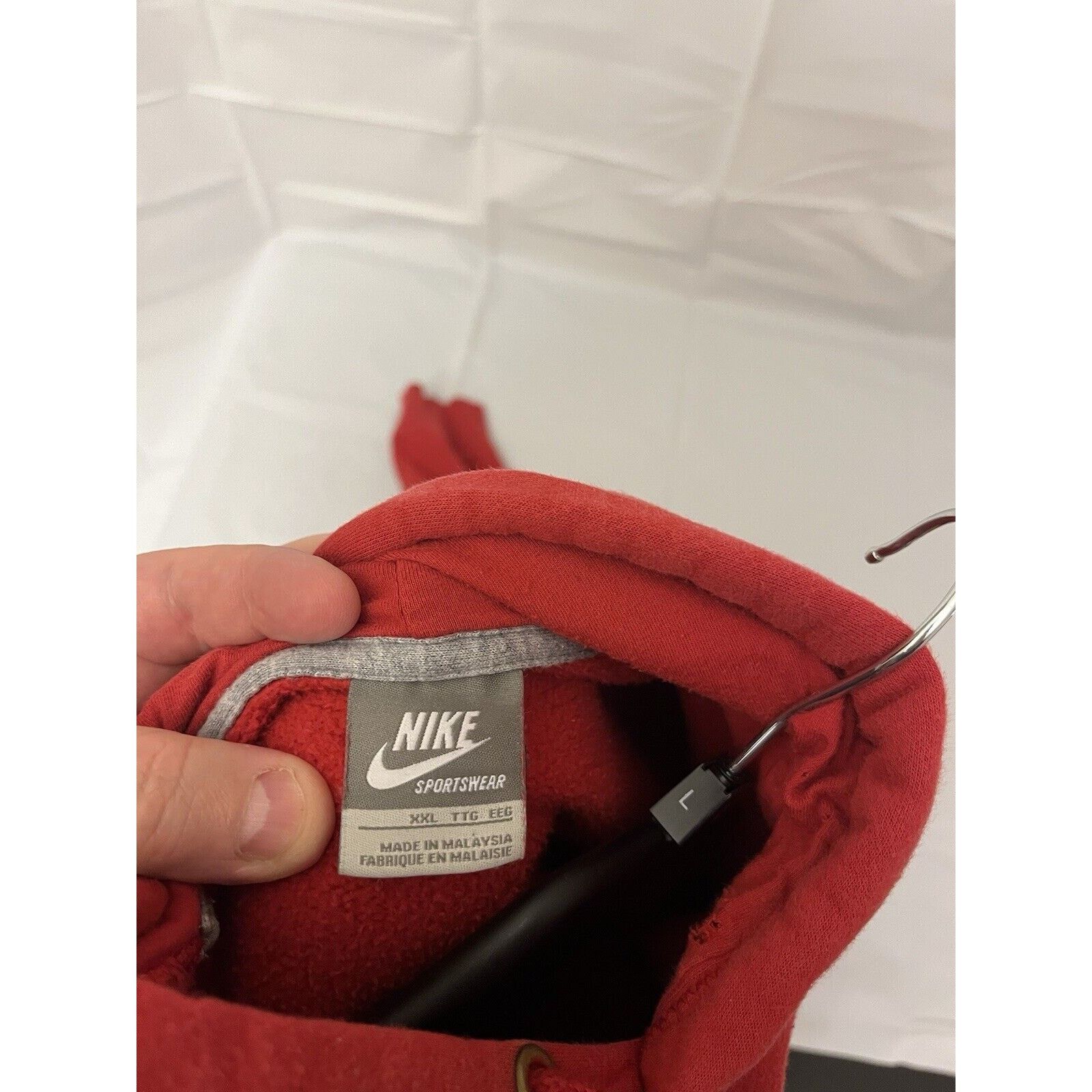 Nike vintage Nike Grey Tag Men’s Red hoodie Nike Logo XXL Size US XXL / EU 58 / 5 - 9 Thumbnail