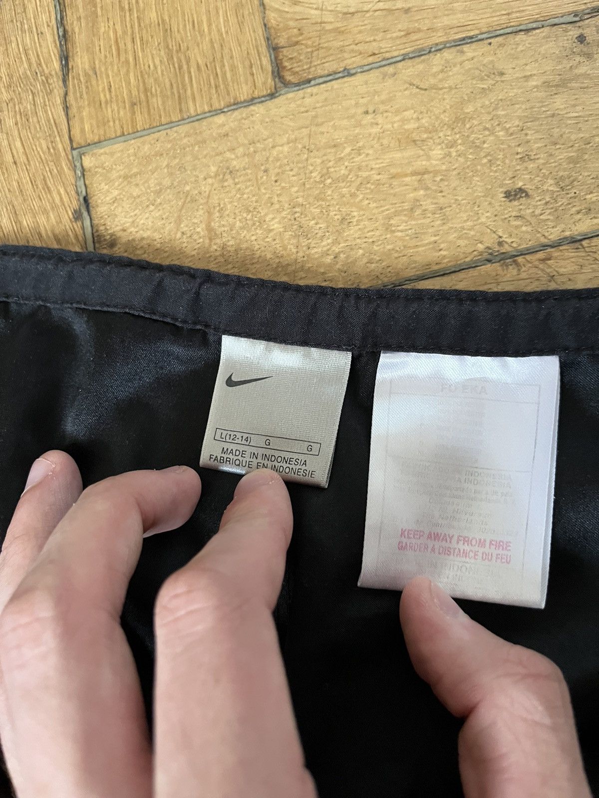 Nike Vintage Nike Japanese Fit Baggy Track Pants Nylon Drill Size US 34 / EU 50 - 5 Thumbnail