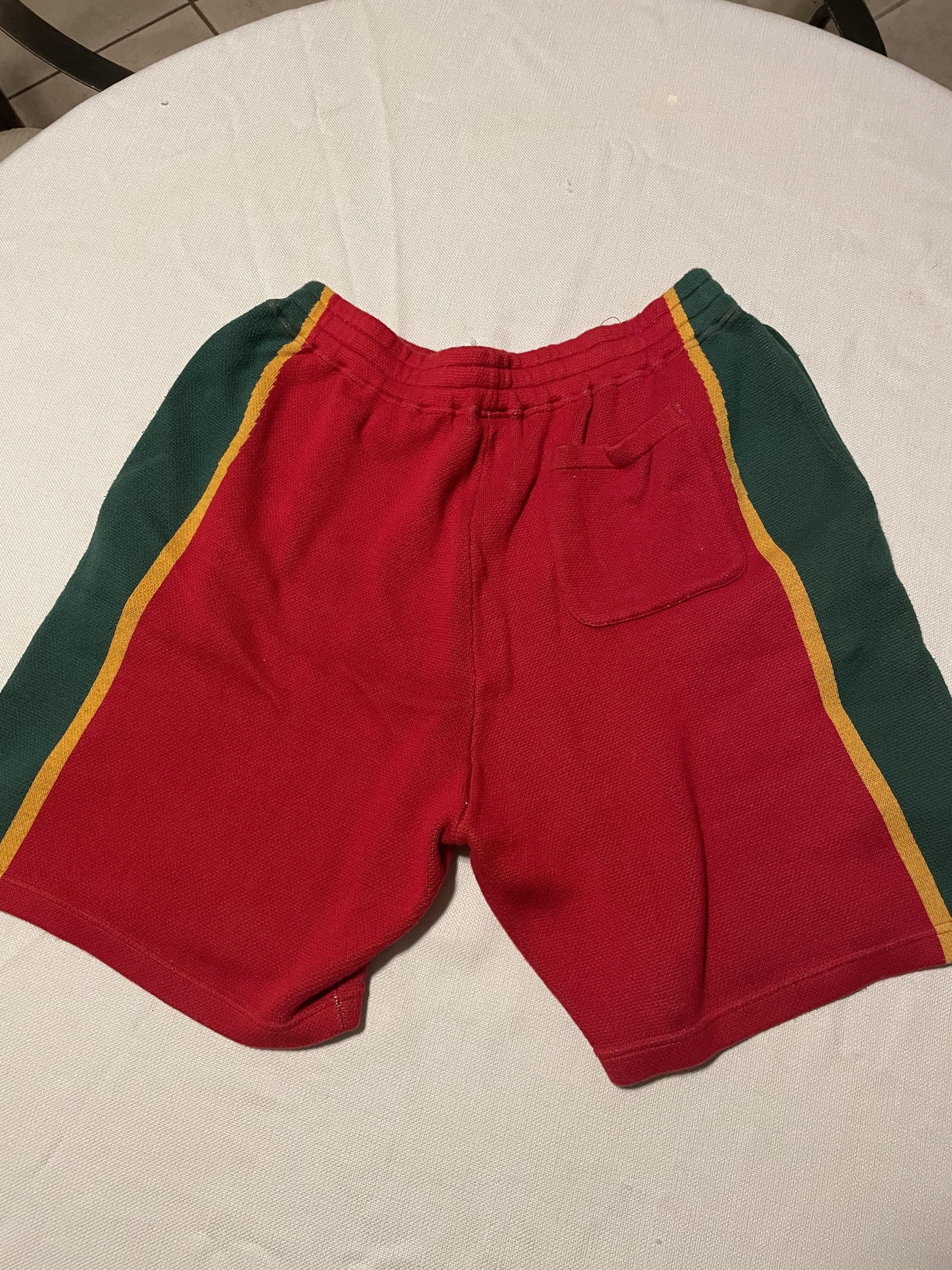 パンツ Supreme Umbro Knit Soccer Short XL Red Supreme Umbro Knit Soccer Short XL Red