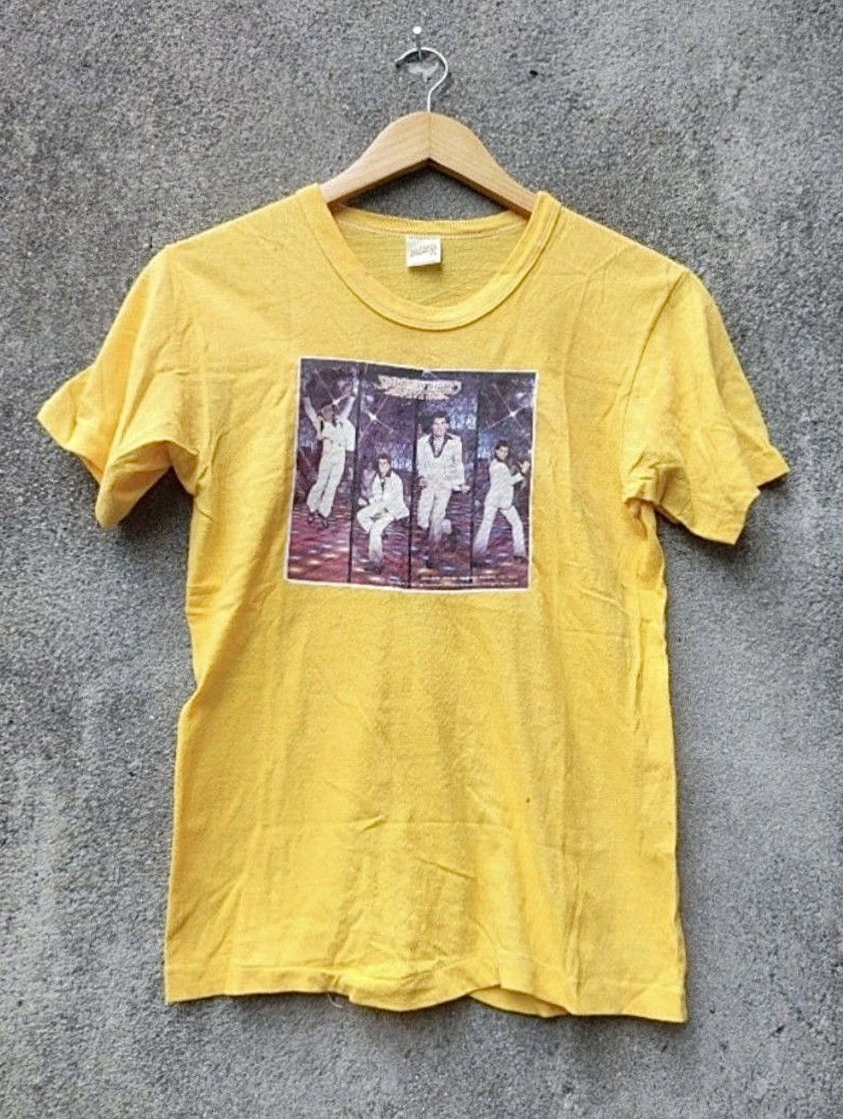 Vintage Saturday night favour 1977 shirt by Paramount pictures corp. Size US XS / EU 42 / 0 - 1 Thumbnail