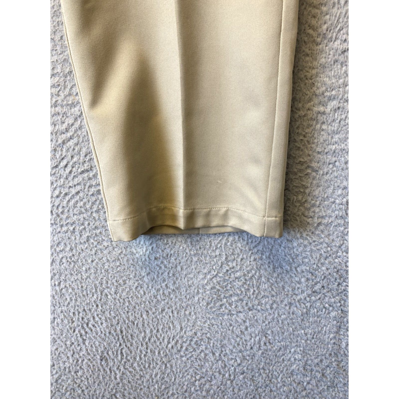 Izod VINTAGE IZOD Golf Pants Mens 34x30 Khaki Casual Lightweight /124-10 Size US 34 / EU 50 - 3 Thumbnail