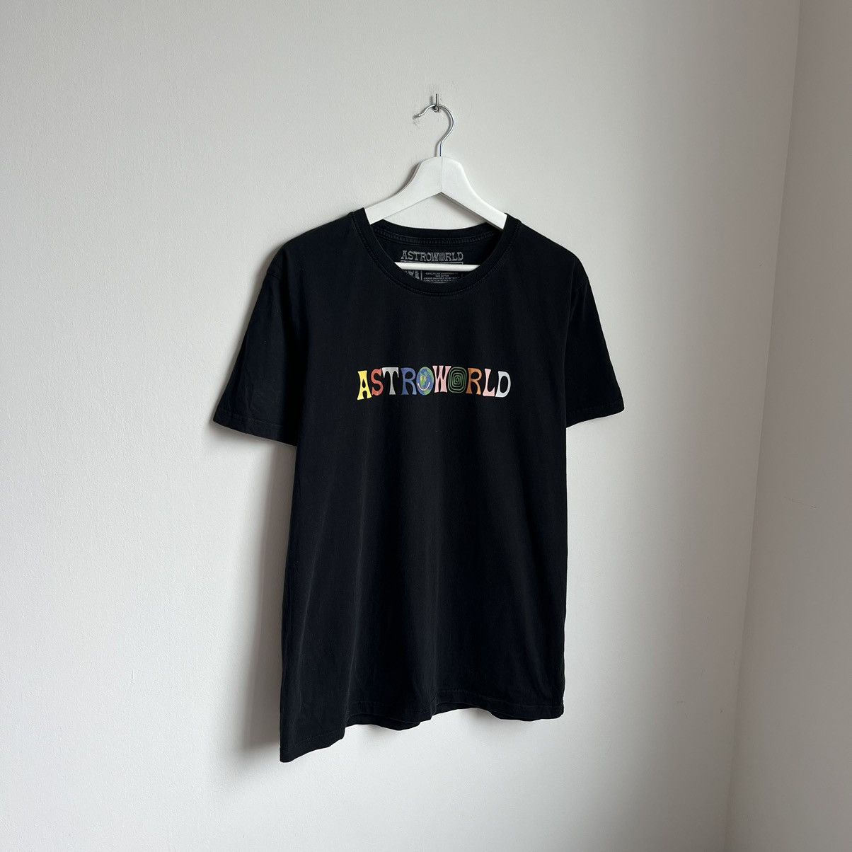 Travis Scott Astroworld Travis Scott Black Tee Size US M / EU 48-50 / 2 - 1 Thumbnail