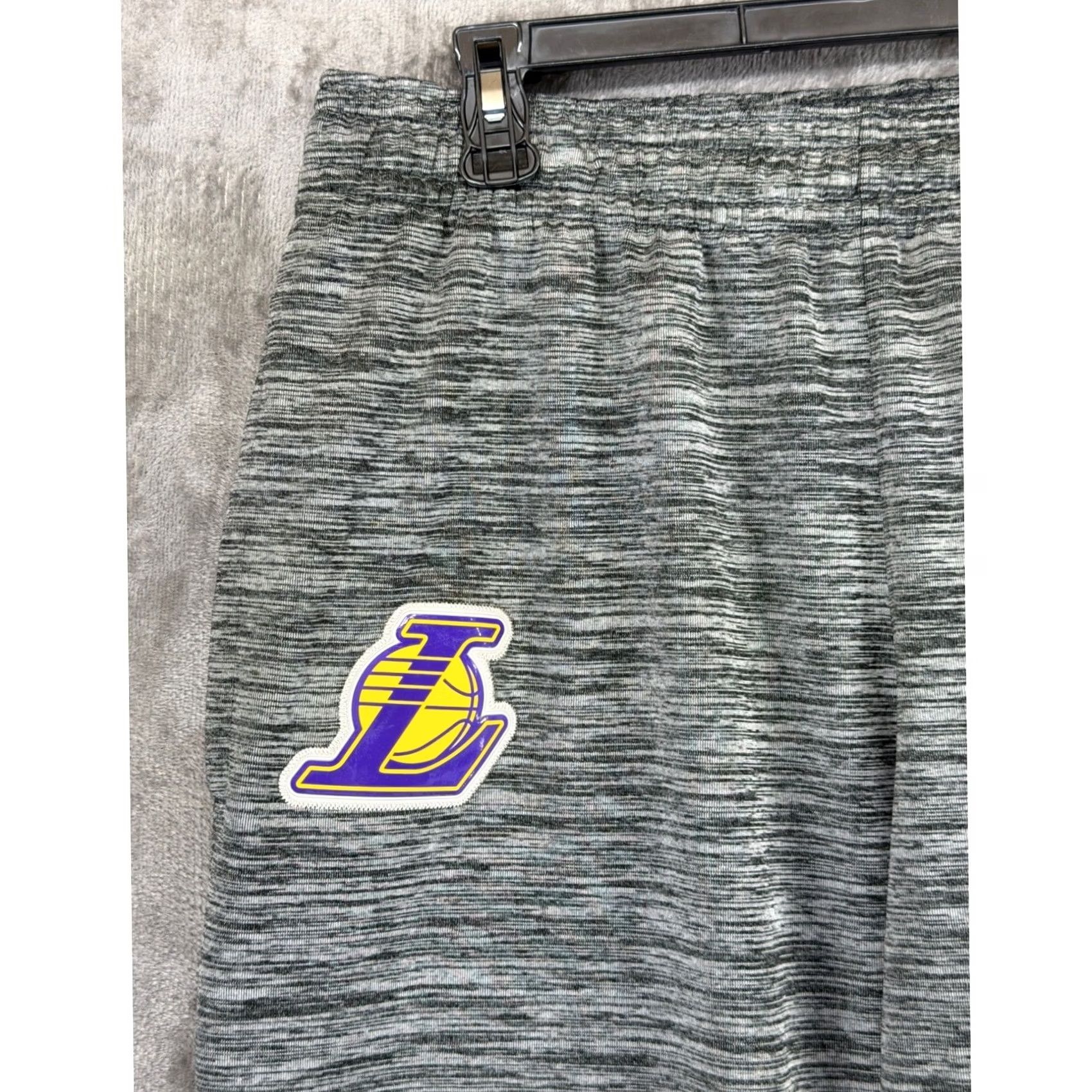 Nike Nike NBA Los Angeles Lakers Dri-FIT Showtime Pants Mens XL Grey AV1419-032 Size US 36 / EU 52 - 4 Thumbnail