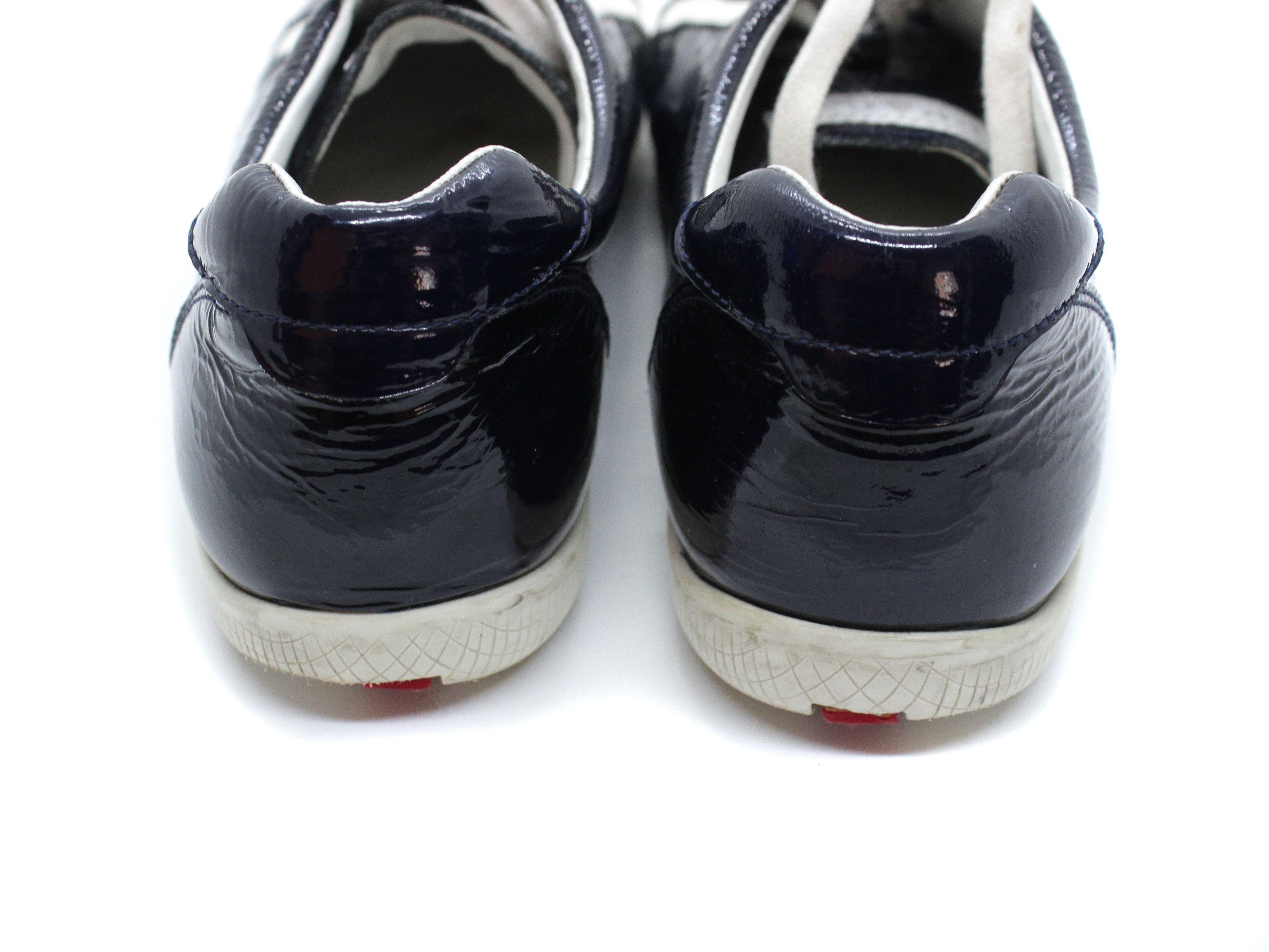 Prada 00S Logo Patent Leather Low Sneakers Vintage Size US 7 / IT 37 - 3 Thumbnail