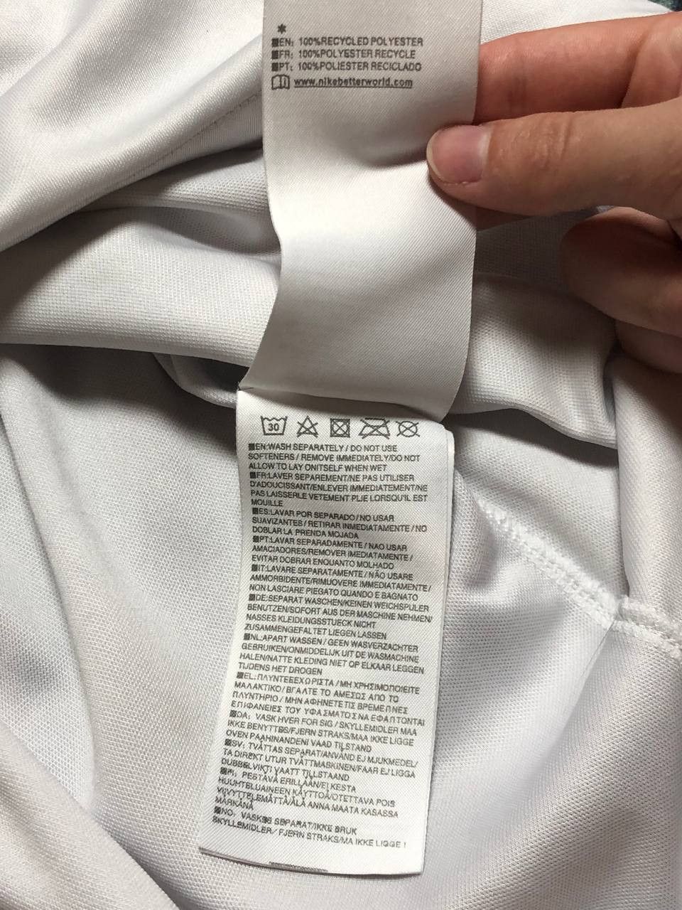 Nike Men's England 2022/23 Nike Home Jersey Size US S / EU 44-46 / 1 - 3 Thumbnail