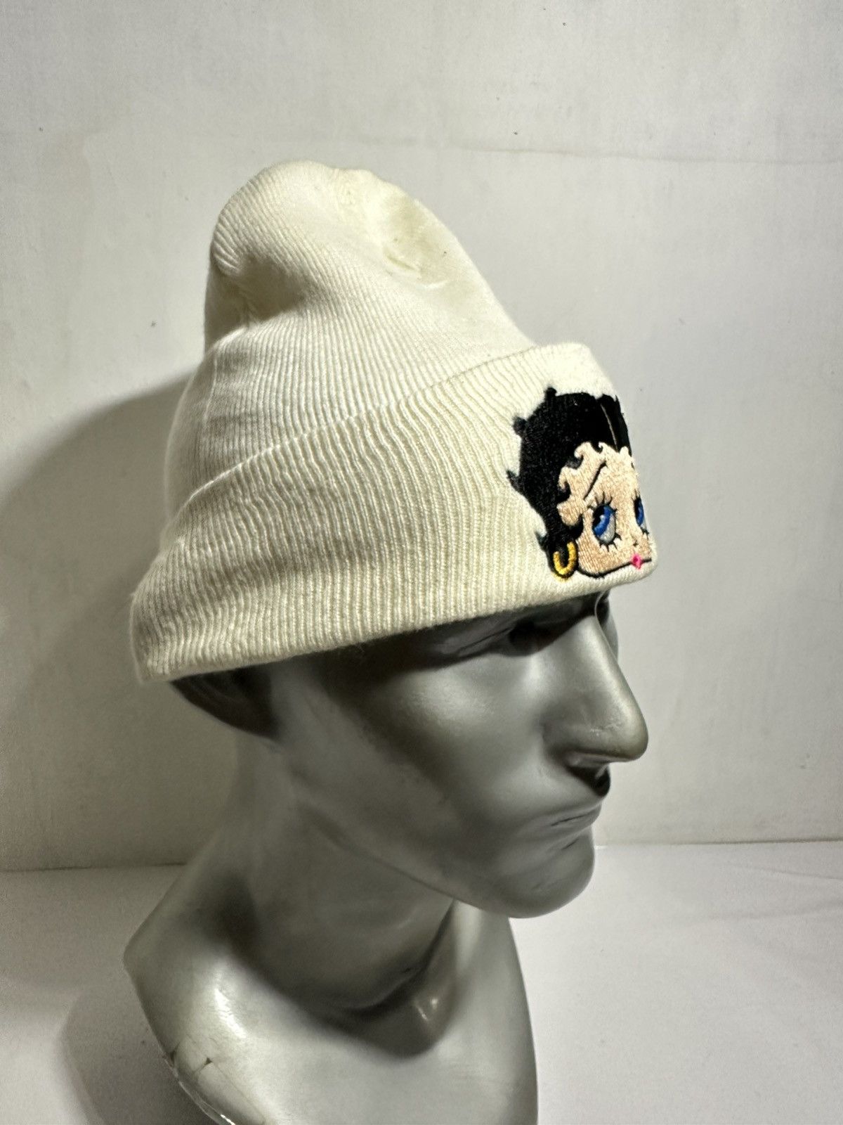 Other Embroidered Cartoon Betty Beanie Hats Size ONE SIZE - 4 Thumbnail