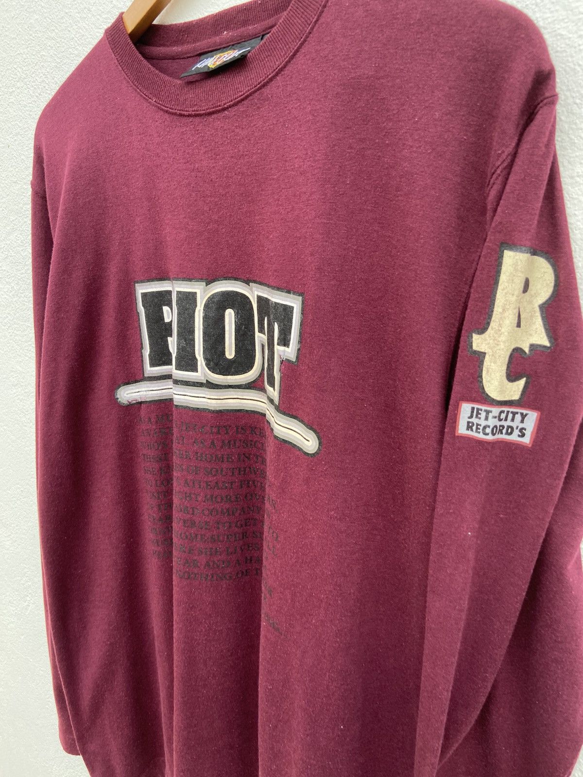 Band Tees 🔥 Vintage Jet City Records t shirt long sleeve RIOT Size US M / EU 48-50 / 2 - 4 Thumbnail