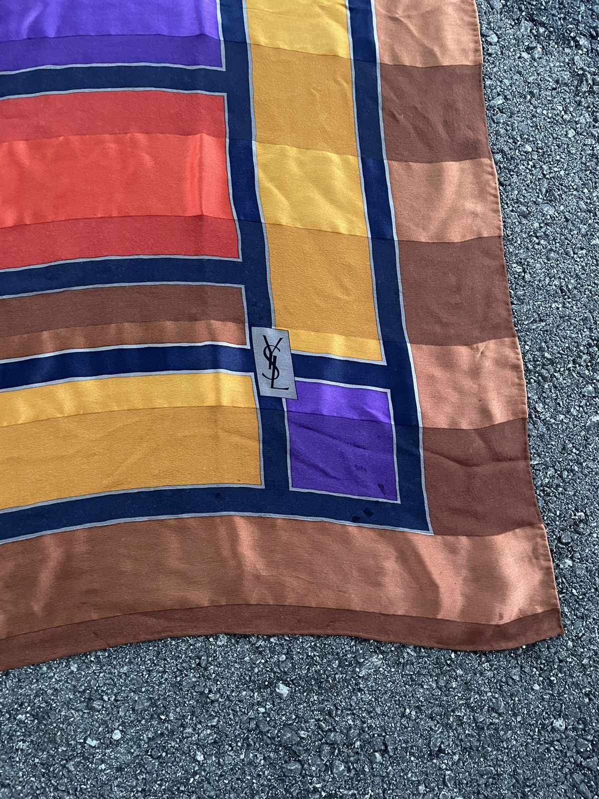 Yves Saint Laurent 42”x42” Scarf Yves Saint Laurent Size ONE SIZE - 4 Thumbnail