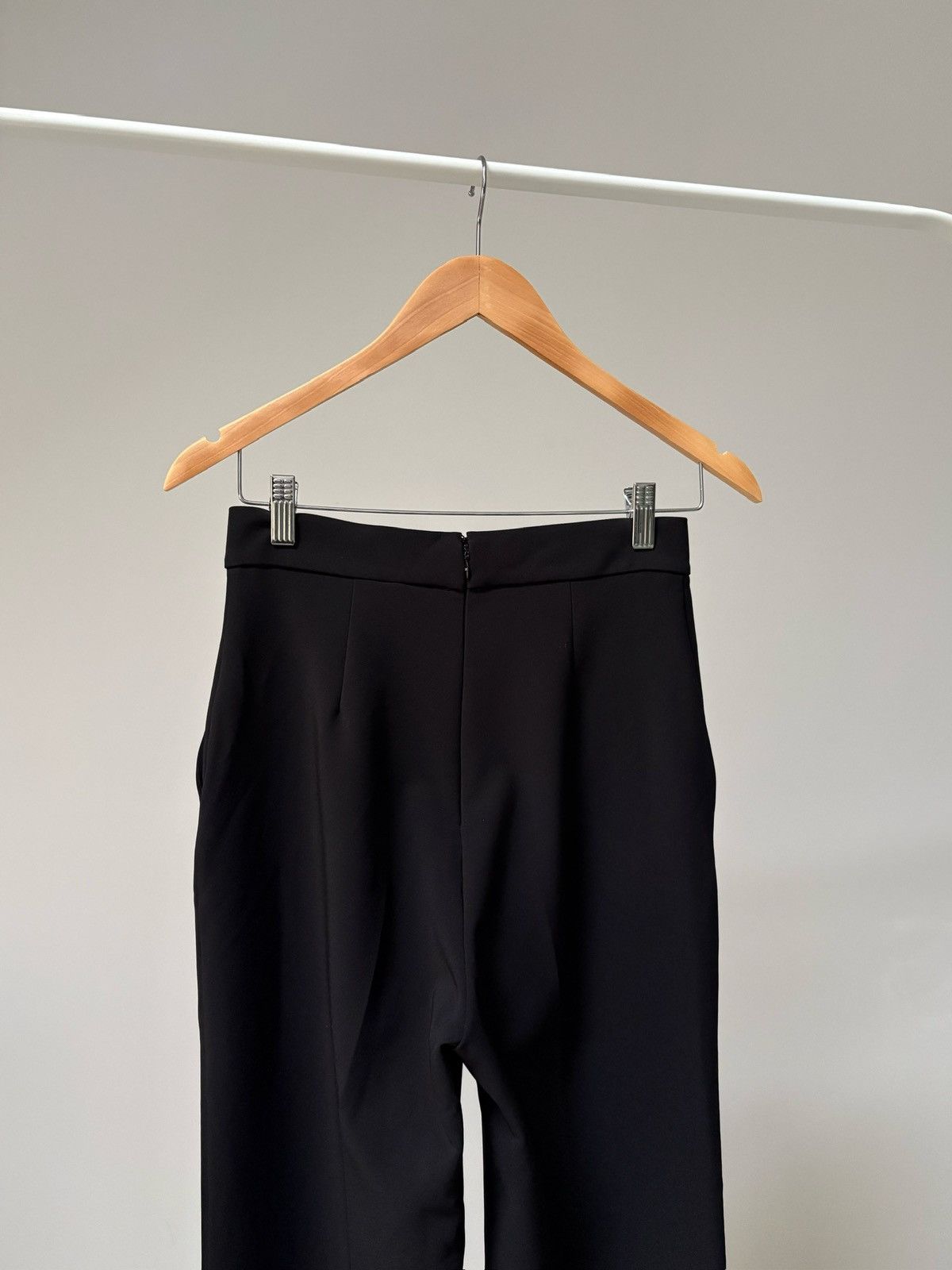 Elisabetta Franchi Elisabetta Franchi Black High Rise Pants Wide Leg IT 42 Size 28" / US 6 / IT 42 - 16 Thumbnail