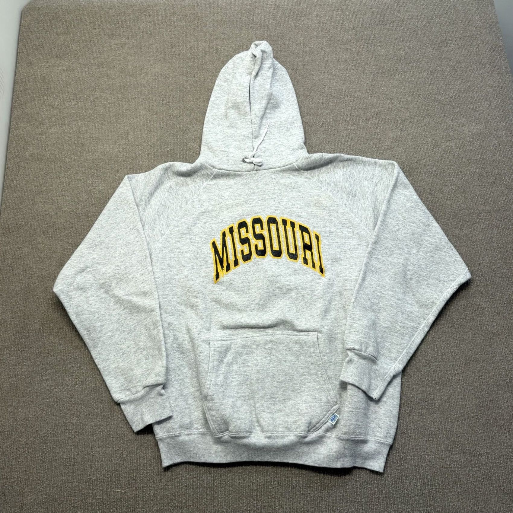 Vintage VINTAGE Discus Hoodie Mens XL Gray 90s Athletic Graphic Print Pockets Hooded Sweatshirt Size US XL / EU 56 / 4 - 2 Thumbnail