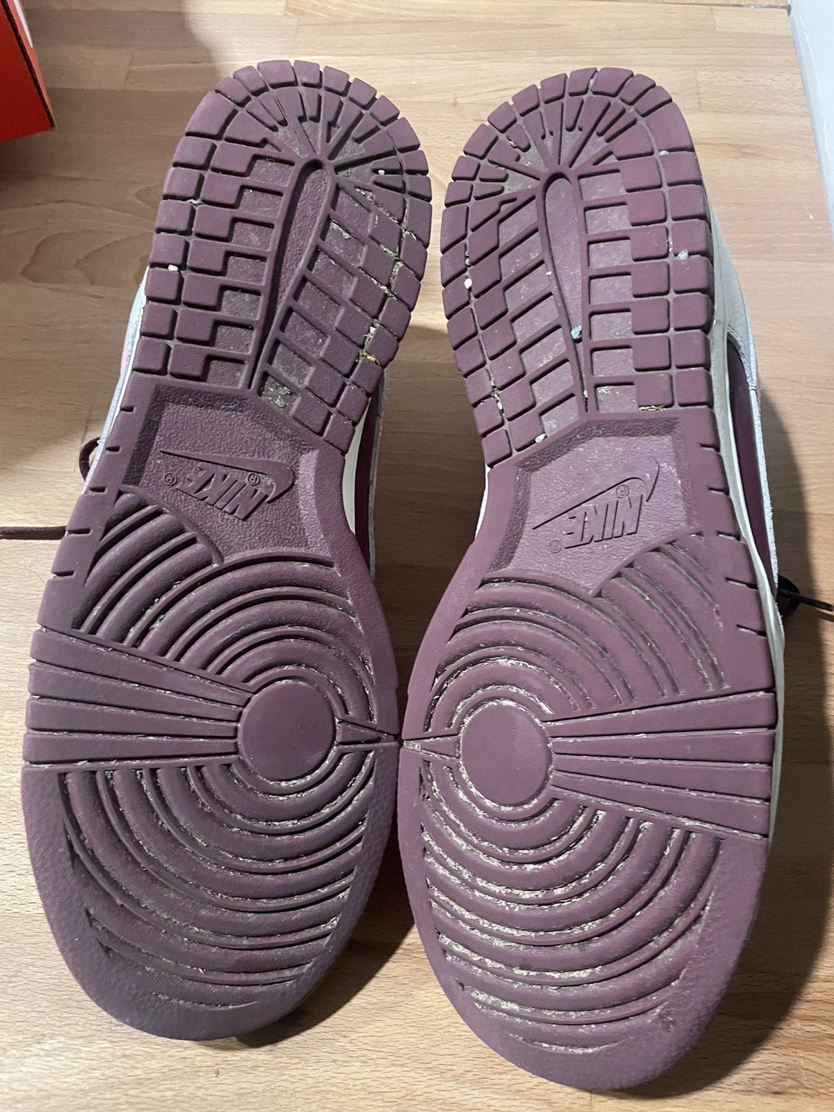 Nike Nike Valentines Day Dunks Size US 11 / EU 44 - 5 Thumbnail
