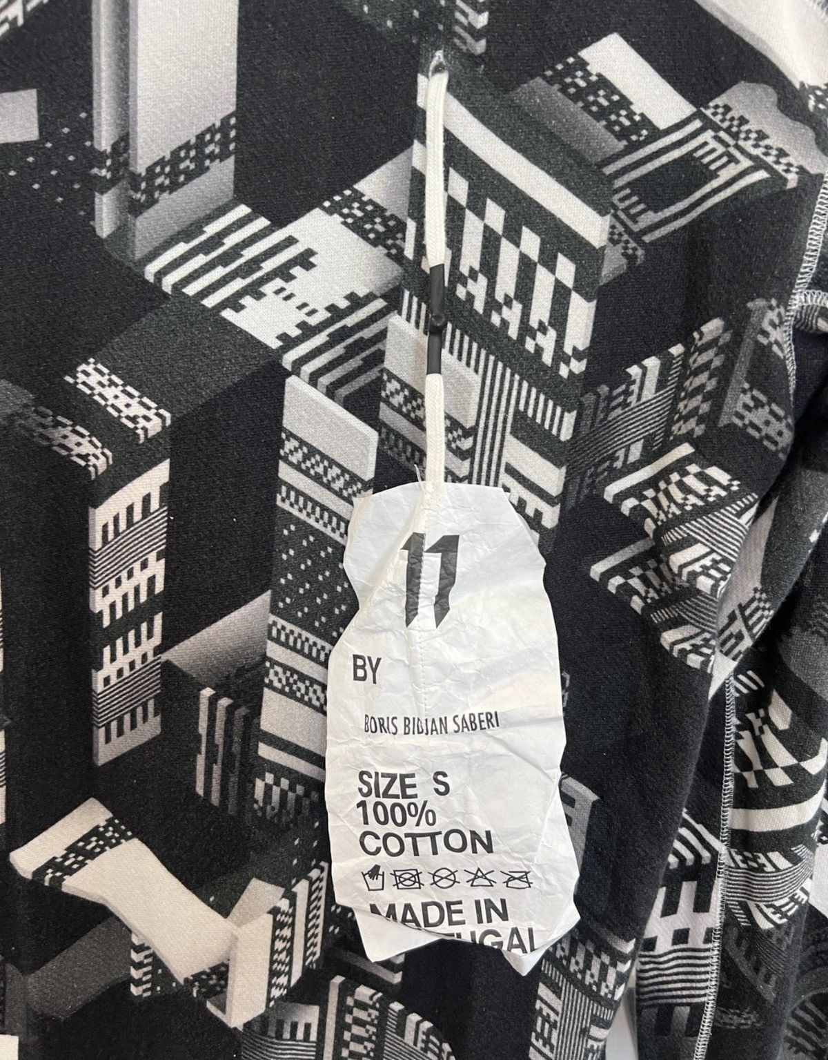 11 By Boris Bidjan Saberi 11ByBBS Geometric Slogan Print Hoodie Size US S / EU 44-46 / 1 - 7 Thumbnail