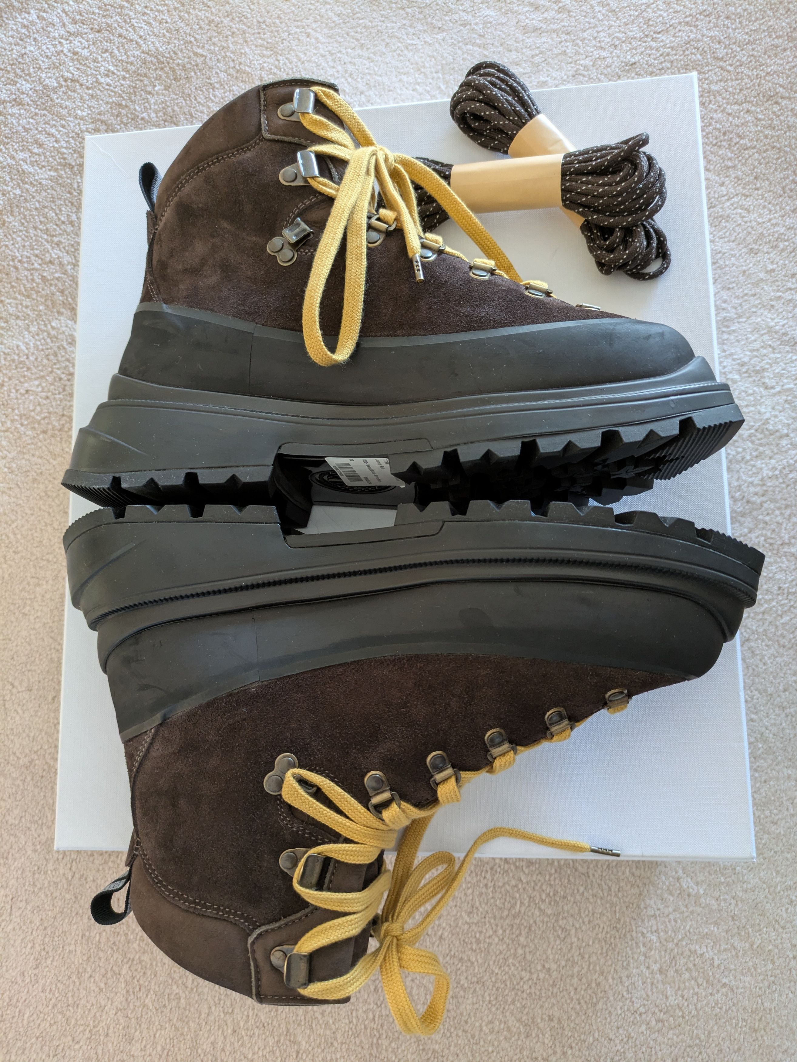 Canada Goose Journey Boot in Walnet/Black, US10/EU43 Size US 10 / EU 43 - 9 Thumbnail