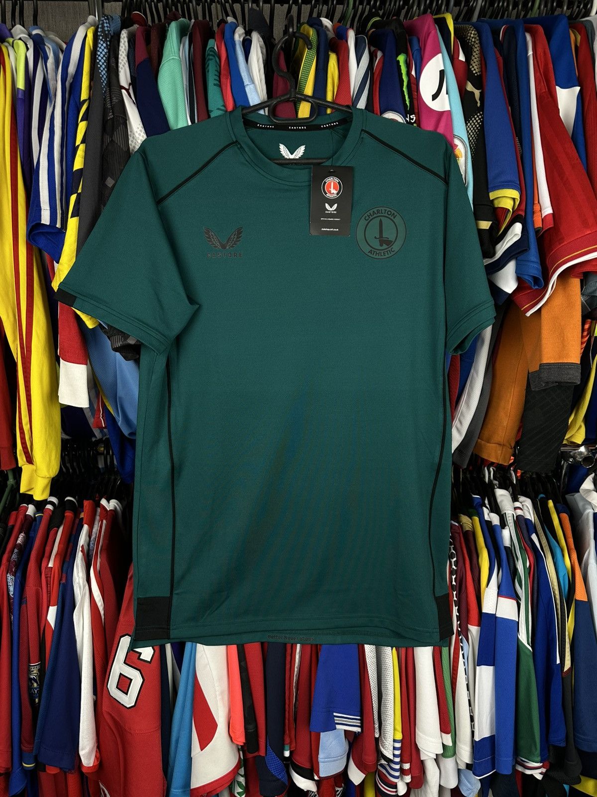 Castore Castore Charlton Athletic Training Football Shirt 2022/23 Size US S / EU 44-46 / 1 - 1 Thumbnail