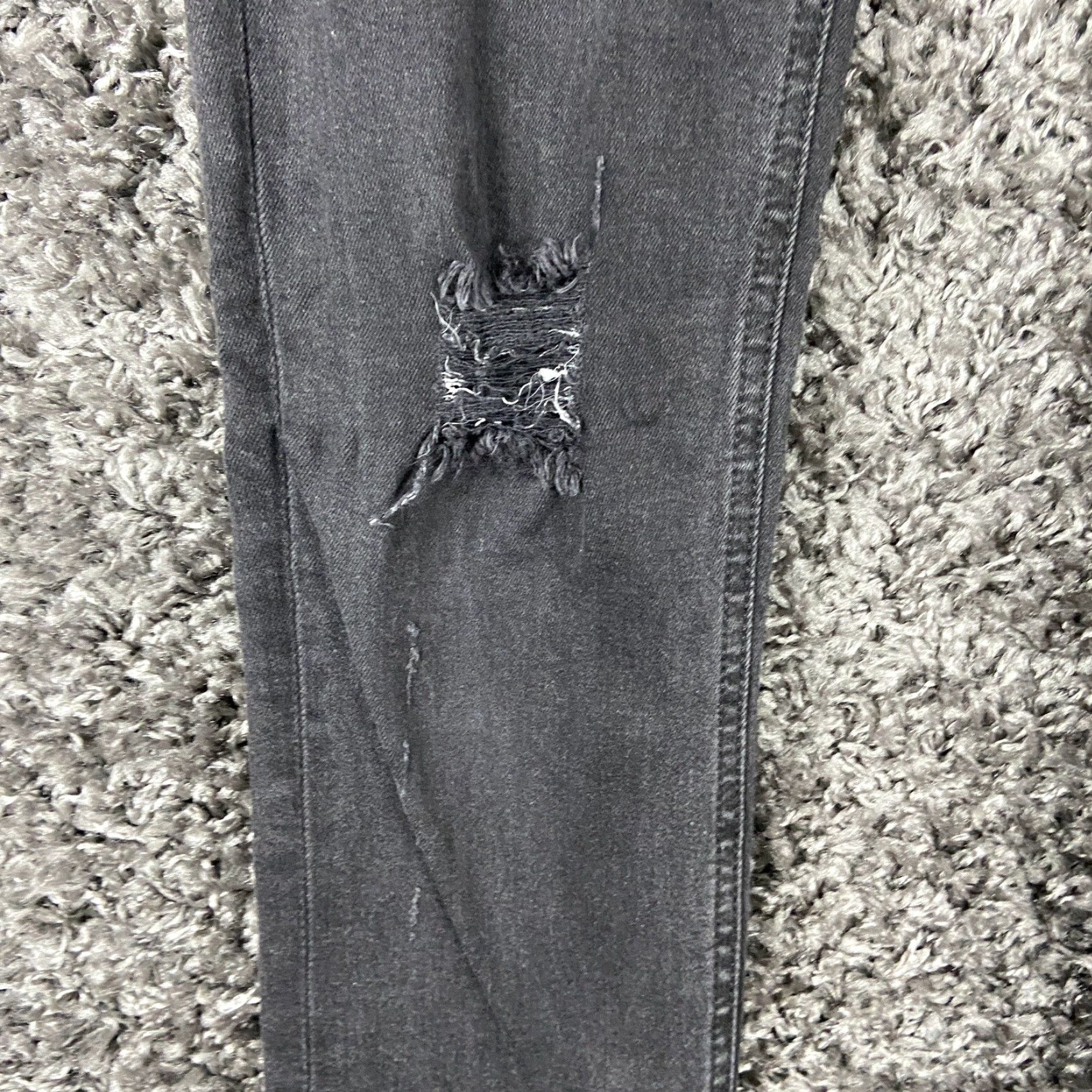 Rag & Bone Rag & Bone Jean Legging Black Distressed Skinny Women’s 26 - Women Jeans 26 Black Skinny Distressed Rag & Bone Size 26" / US 2 / IT 38 - 4 Thumbnail