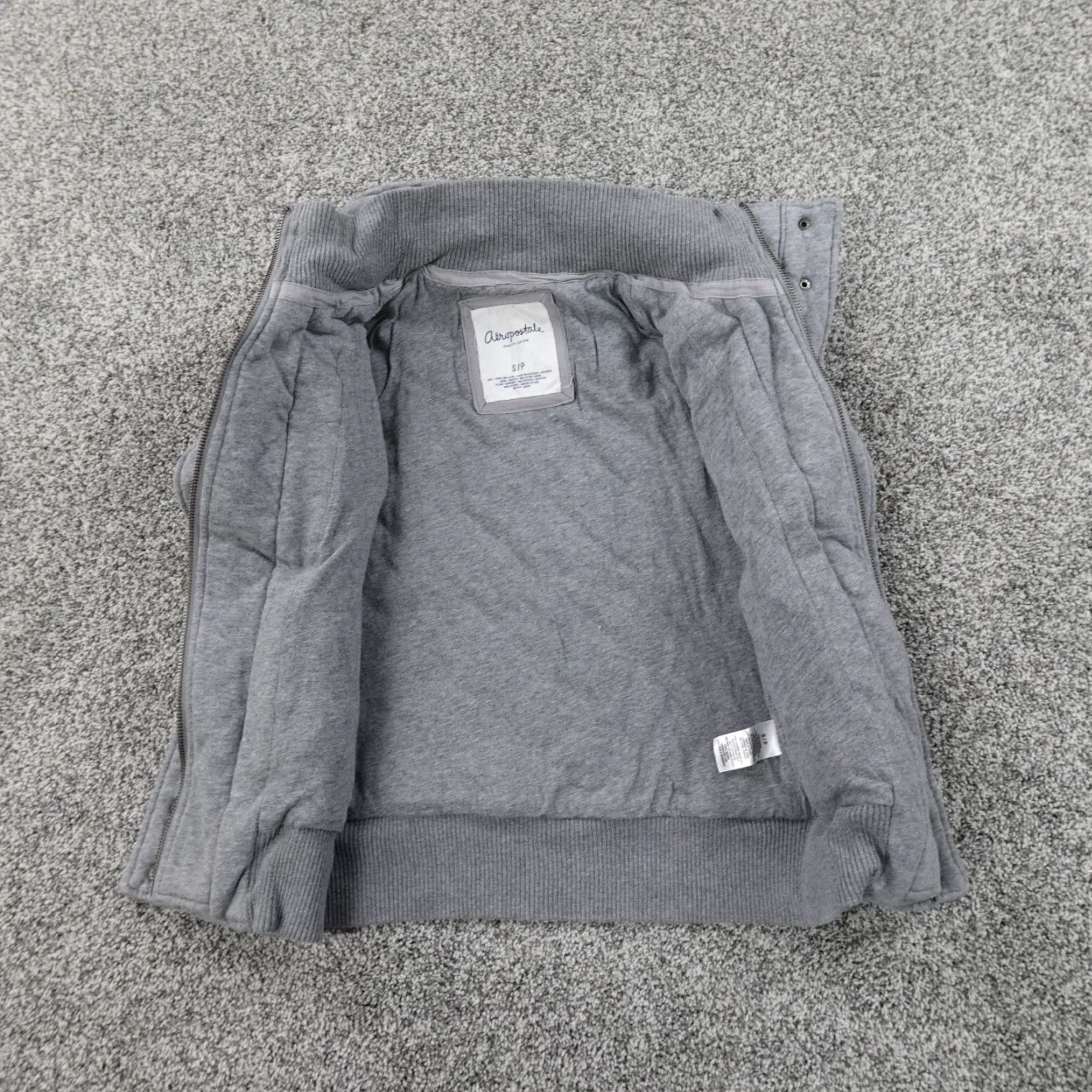 Vintage Aéropostale Vest Women Small Gray Quilted Jacket Zip Coat Preppy Outdoor Ladies Size S / US 4 / IT 40 - 5 Thumbnail