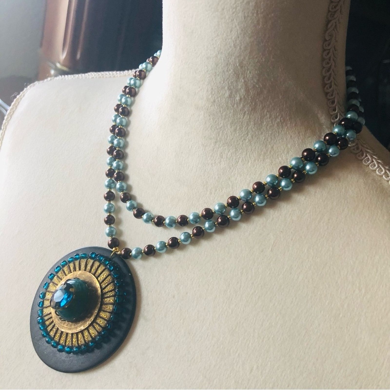 Handmade Handcrafted repurpose amulet Pearl necklace Size ONE SIZE - 4 Thumbnail