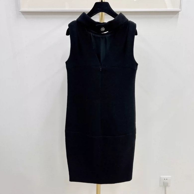 Chanel Chanel Black tweed sleeveless dress 2504-Nextarrow Size XS / US 0-2 / IT 36-38 - 2 Thumbnail