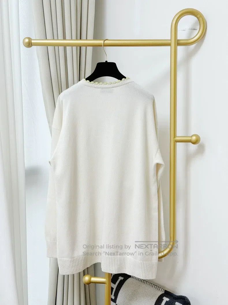 Chanel Chanel 25c yellow wavy lace beige cashmere knitted cardiga Size S / US 4 / IT 40 - 3 Thumbnail