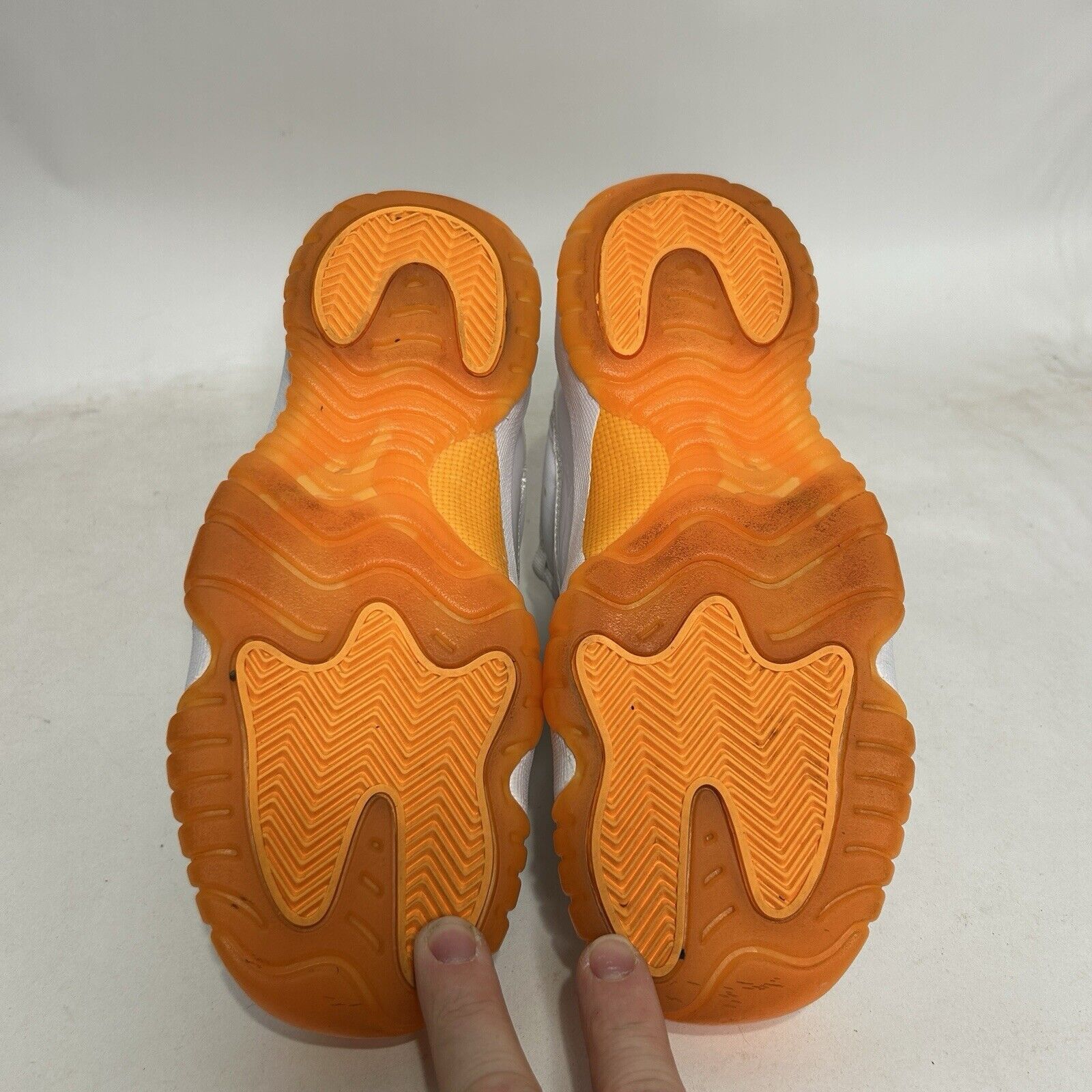 Nike Nike Shoes Air Jordan 11 Retro Low GS “Citrus” 2024 Size US 7 / IT 37 - 7 Thumbnail
