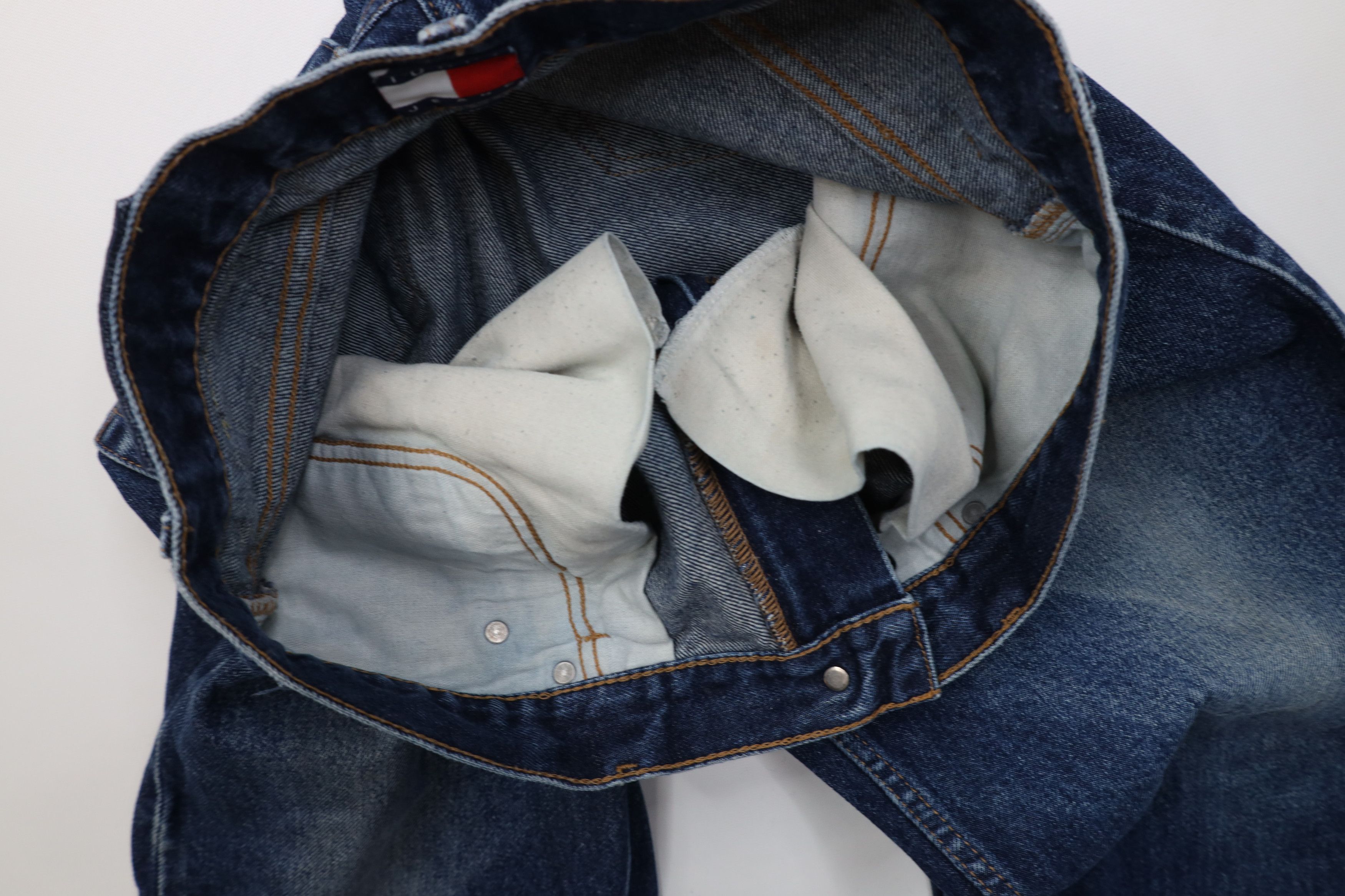 Tommy Hilfiger Vintage 90s Tommy Hilfiger Spell Baggy Fit Denim Jeans Blue Size US 36 / EU 52 - 10 Thumbnail