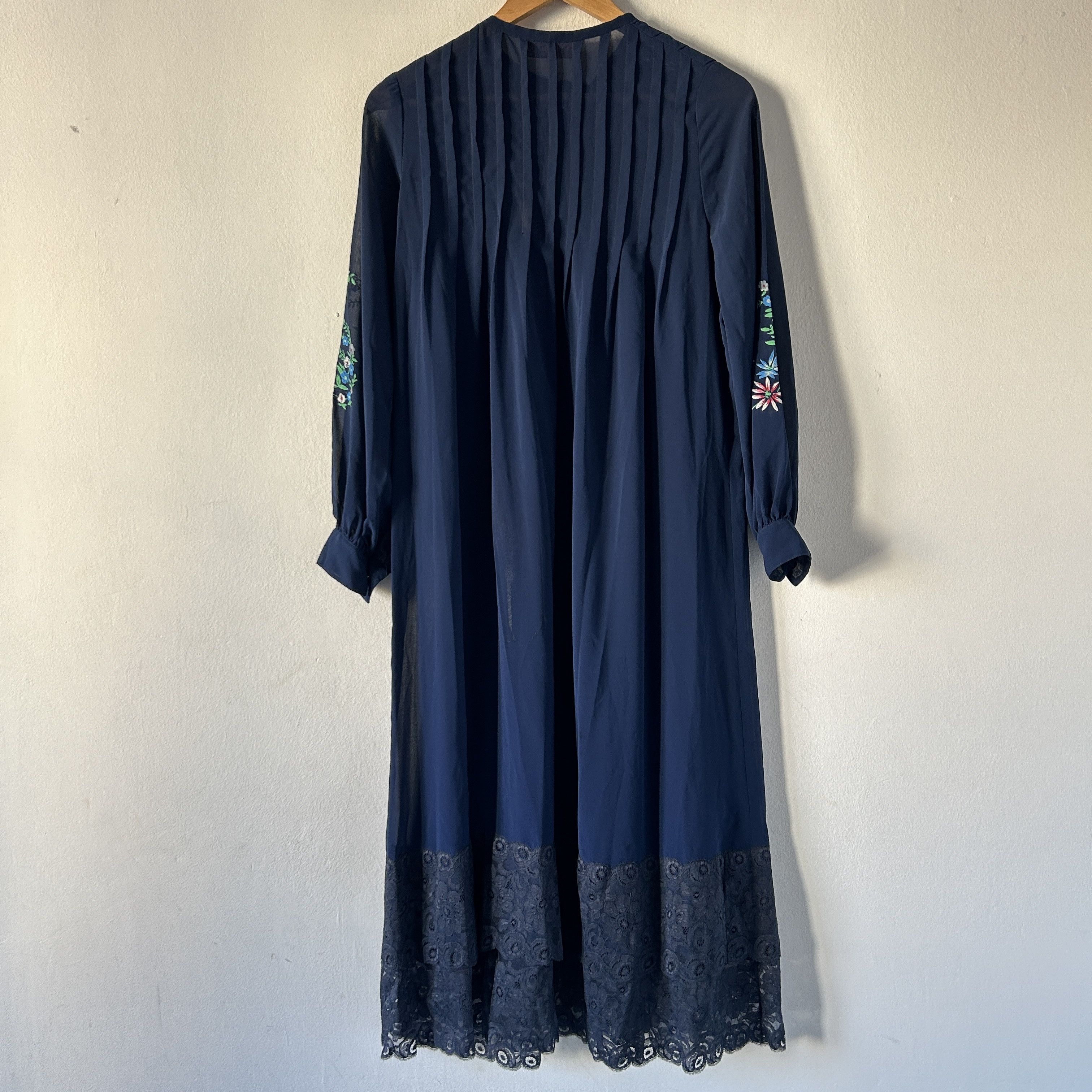 Vintage Vintage 70s Navy Blue Sheer Lace Dress Size M / US 6-8 / IT 42-44 - 9 Thumbnail