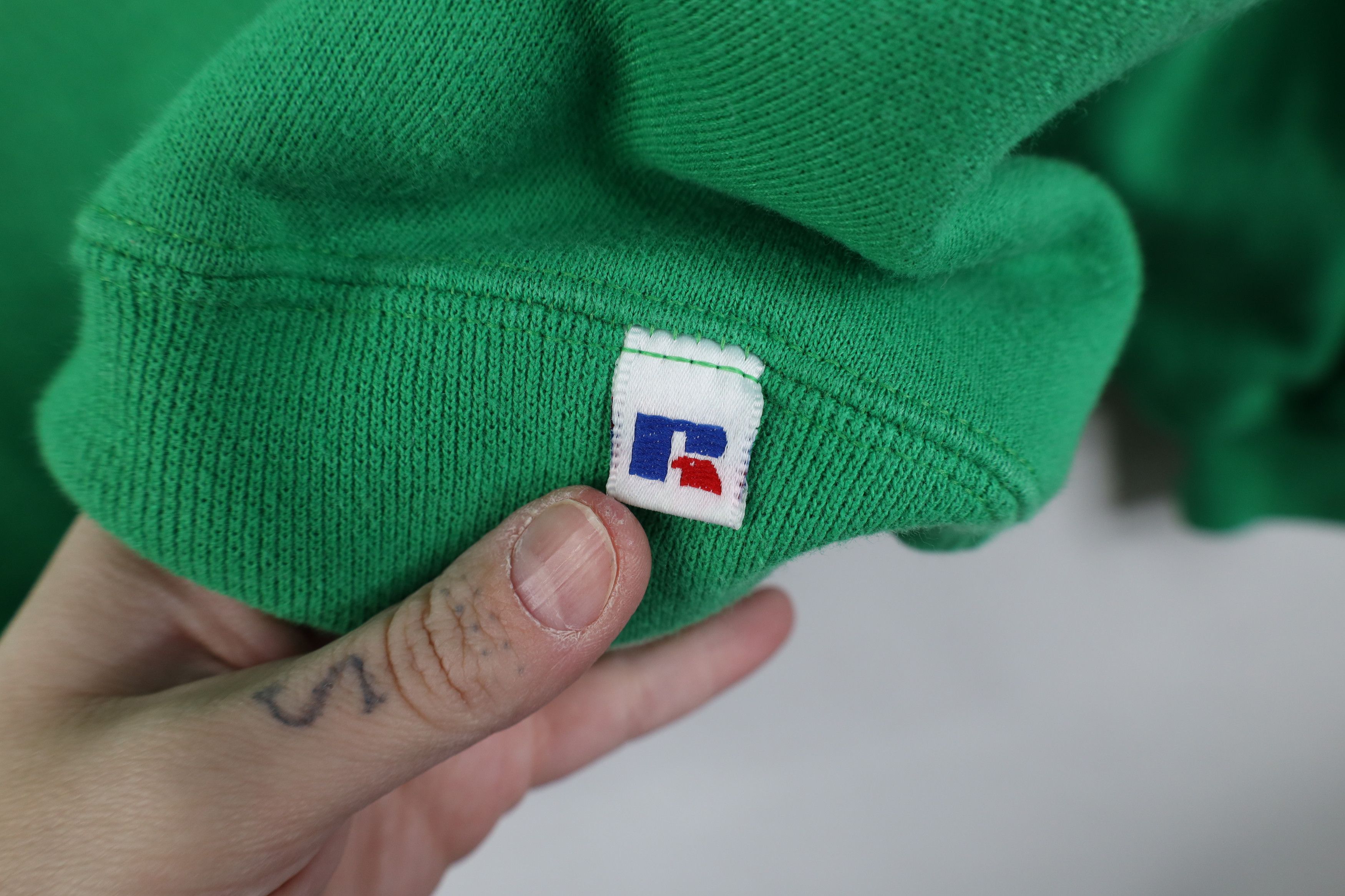 Russell Athletic Vintage 90s Russell Athletic Amerisource Sweatshirt USA Size US L / EU 52-54 / 3 - 5 Thumbnail