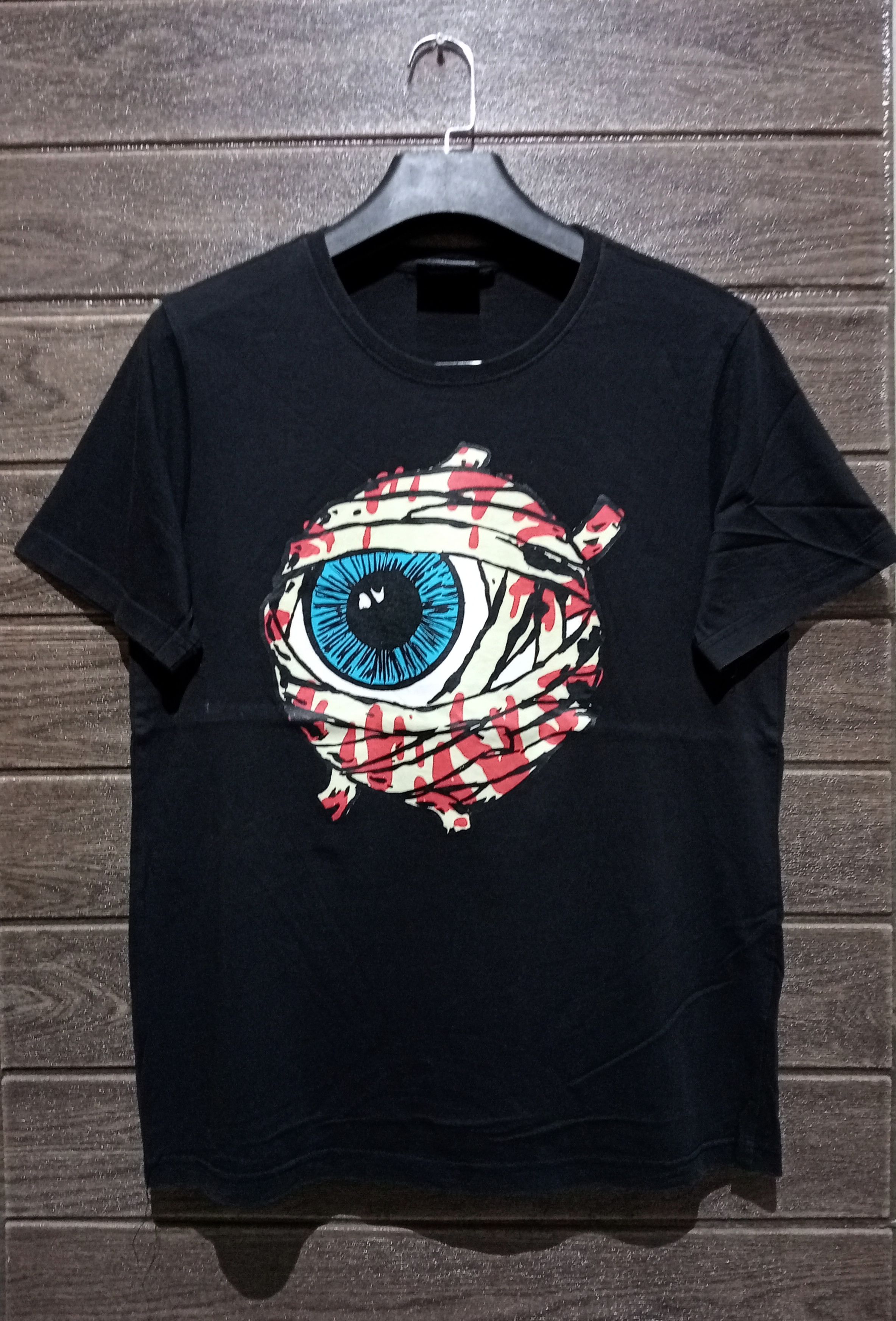 Mishka Vintage Mishka NYC, Brooklyn New York Eyeball Tee Size US M / EU 48-50 / 2 - 1 Thumbnail